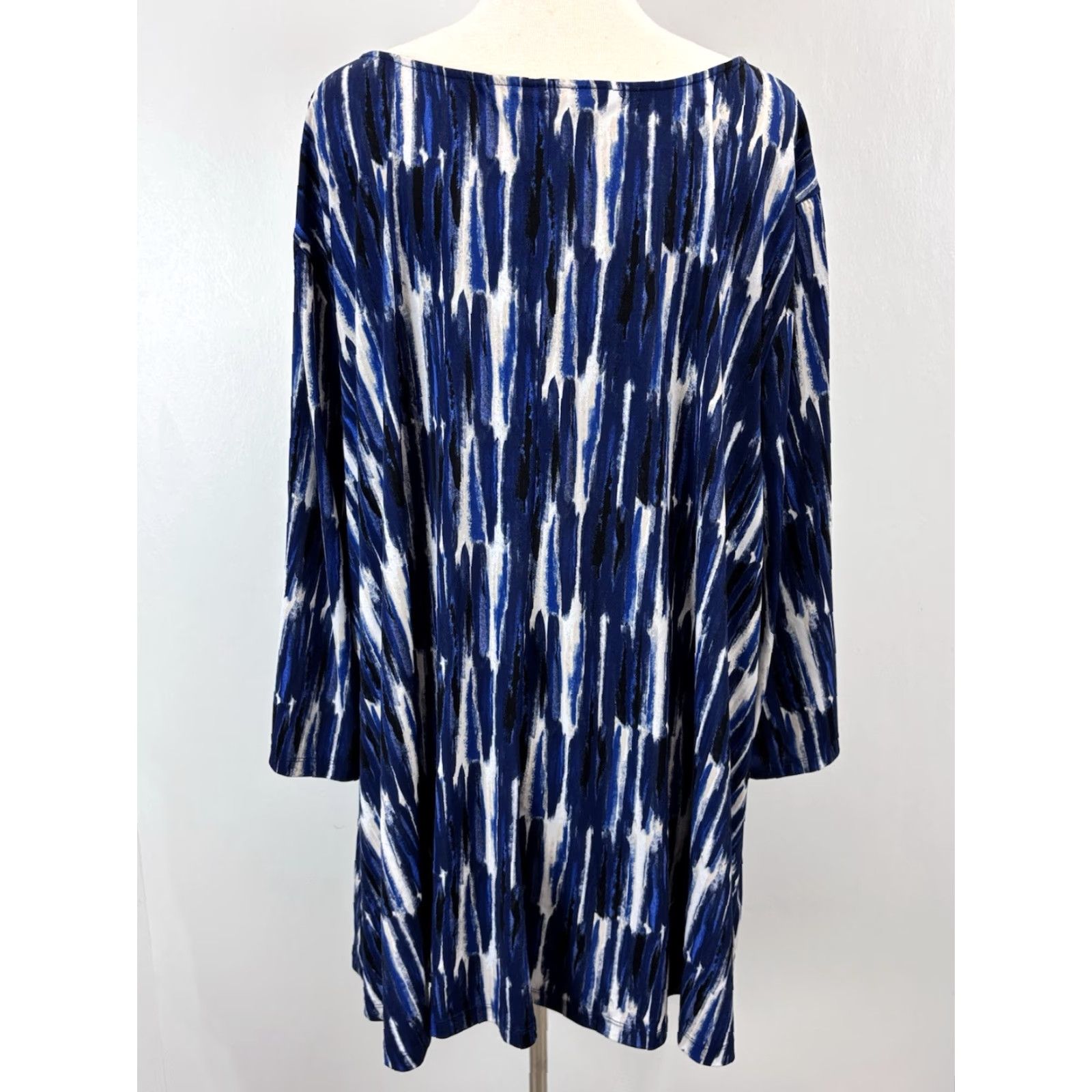 Vintage Catherine’s Shirt Women 4X Plus Blue Tunic Geometric 3/4 Sleeve Stretch Pullover V-Neck Size XXL / US 16-18 / IT 52-54 - 3 Thumbnail