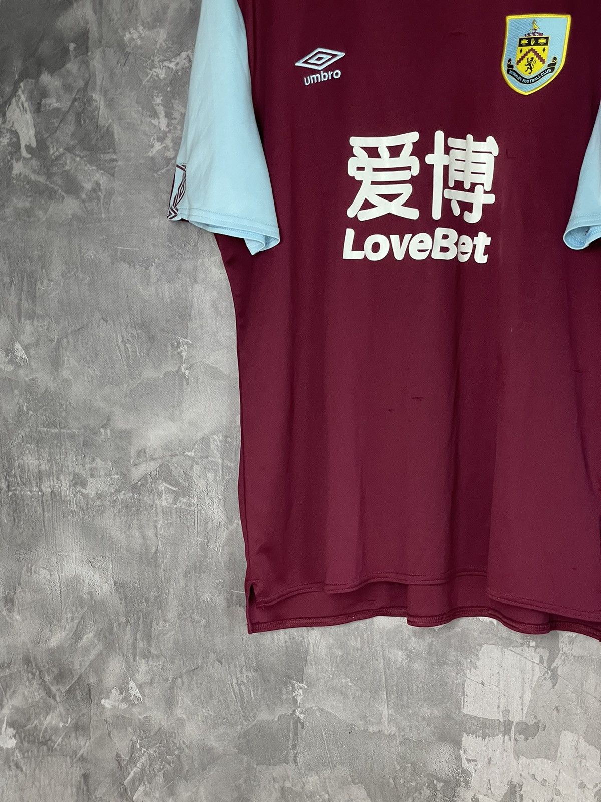 Umbro Burnley 2020 Home Football Shirt Umbro Soccer Jersey Size XL Size US XL / EU 56 / 4 - 5 Thumbnail