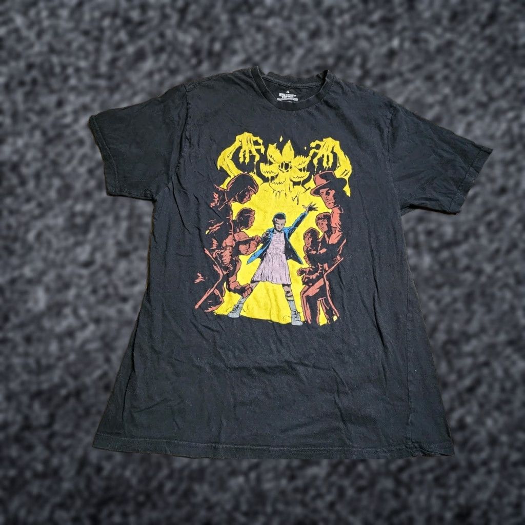 Vintage Loot Crate Stranger Things Mens XL T-Shirt Black Demogorgon Graphic TV Show Size US XL / EU 56 / 4 - 1 Thumbnail