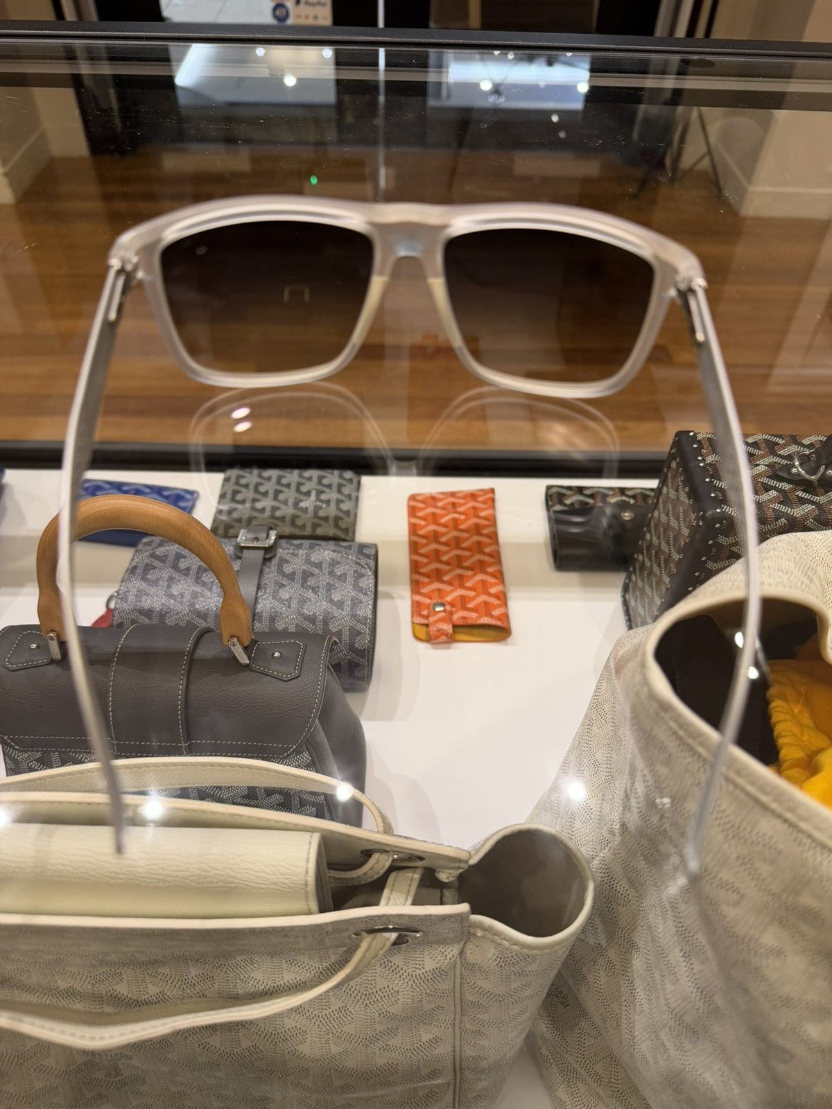 Gucci Gucci Transparent Sunglasses Size ONE SIZE - 6 Thumbnail