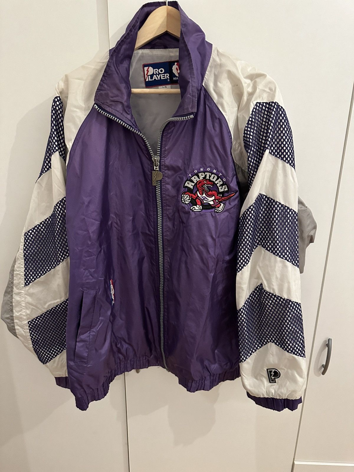 Pro Player Pro Player Jacke Toronto Raptors Size L NBA Vintage JACKET Size US L / EU 52-54 / 3 - 1 Thumbnail