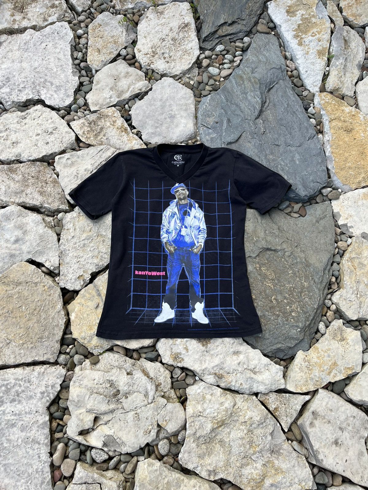 Band Tees × Kanye West × Vintage Vintage Rare KanYe West 2012 Mascotte v-neck t-shirt tee Size US S / EU 44-46 / 1 - 1 Thumbnail