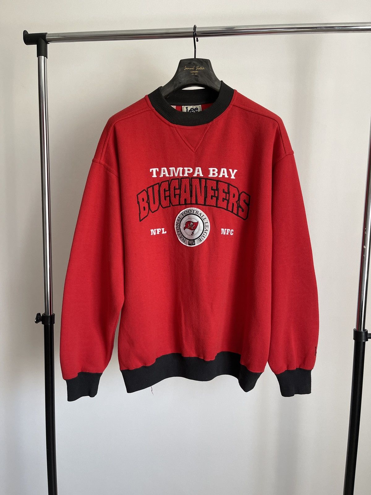 Vintage tampa bay Buccaneers Lee Sport Sweatshirt L