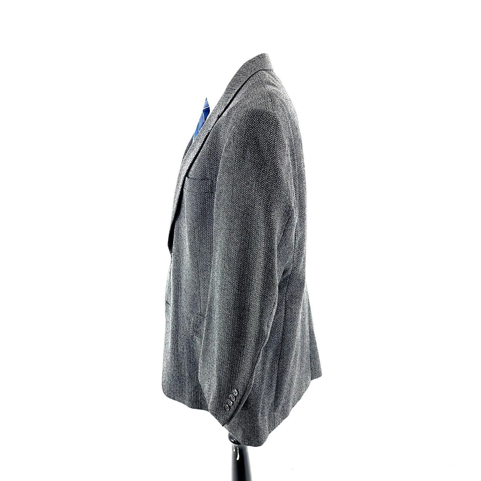Hart Schaffner Marx Hart Schaffner Marx Tweed Wool 2 Button Sport Coat 44R Gray Size 44R - 4 Thumbnail