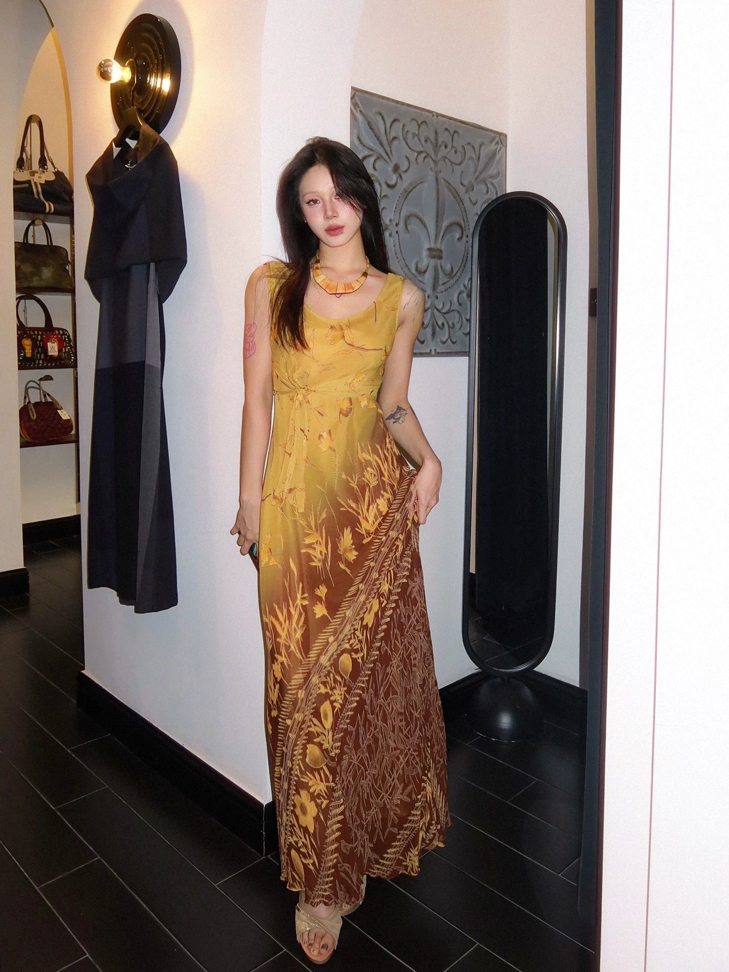 Vintage French Brand Vintage Silk Autumn Leaf Dress Size S Size S / US 4 / IT 40 - 3 Thumbnail