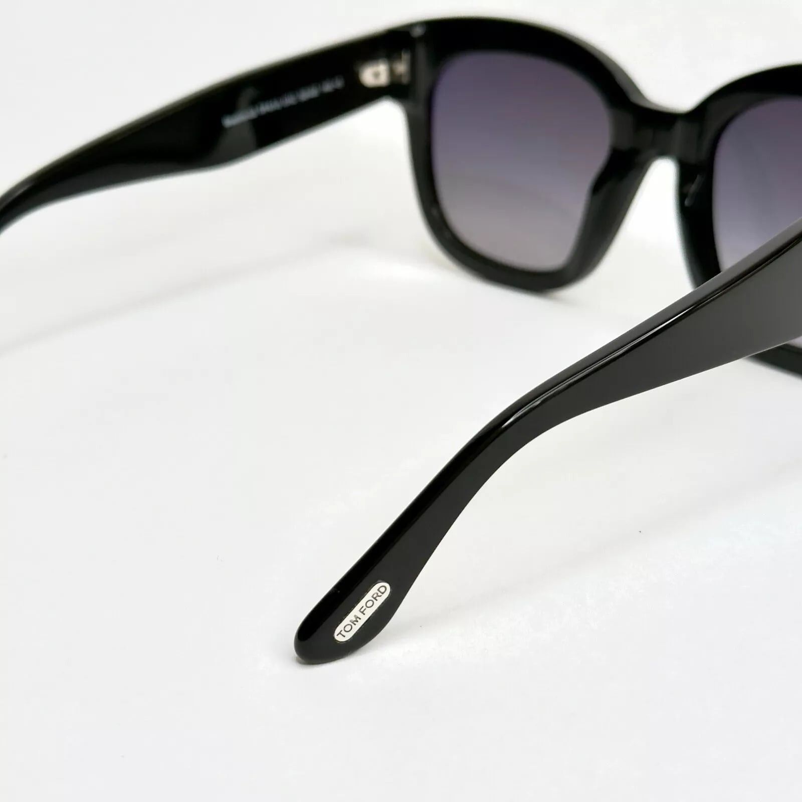 Tom Ford TOM FORD BEATRIX 2 TF0613 01C Black Blue Mirror Modern 613 Size ONE SIZE - 4 Thumbnail