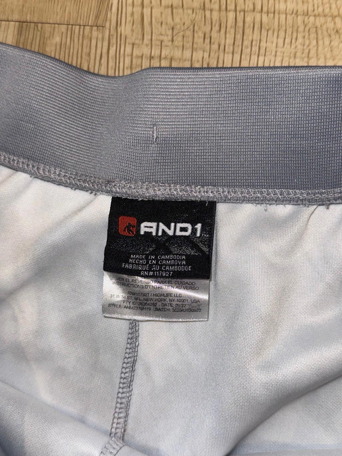 JW Anderson AND1 Cookies and Cream Hoop Shorts Mens LG Y2K Rare 90s 10” Size US 34 / EU 50 - 3 Thumbnail
