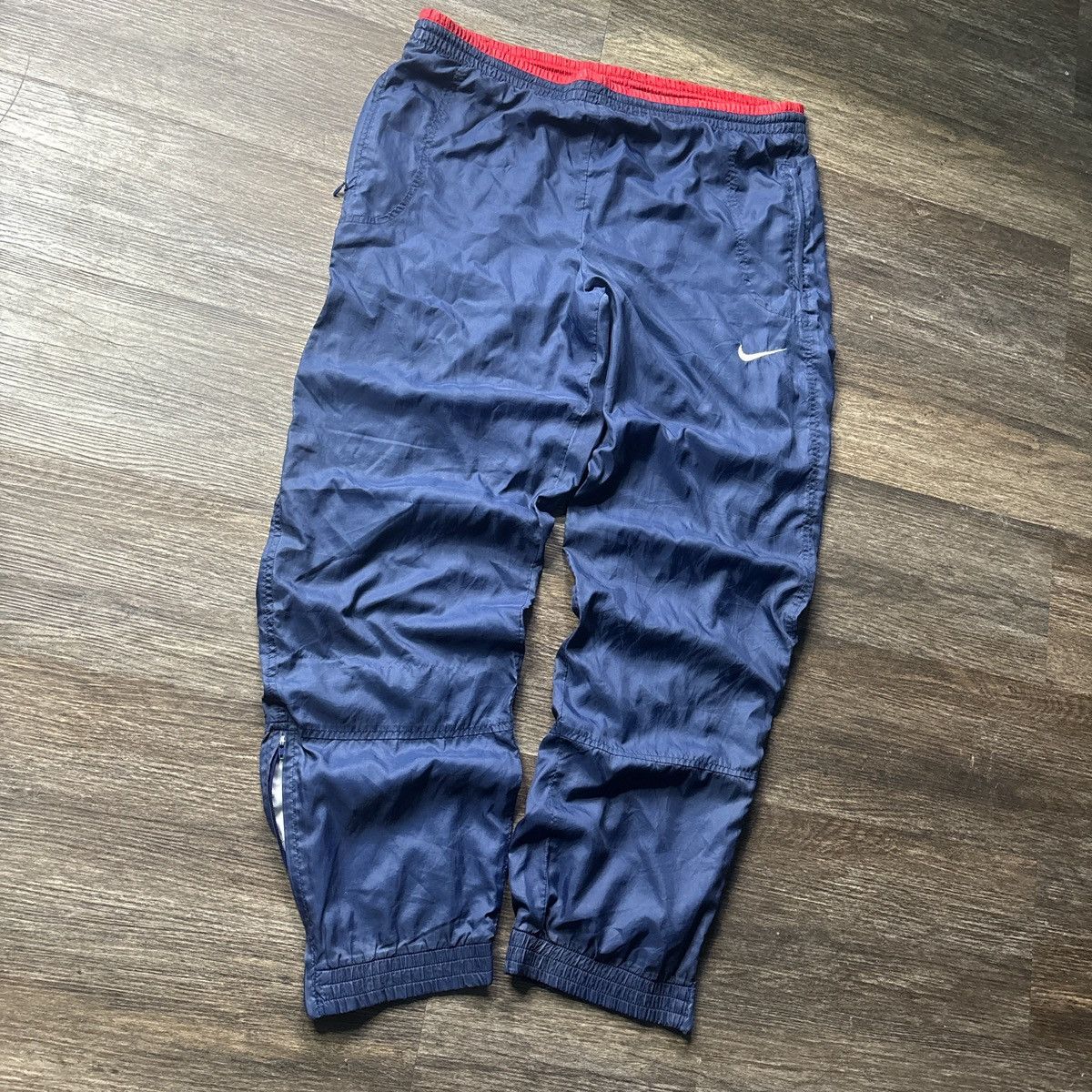 Nike Nike navy and red track pants Vintage 2000s baggy Size US 32 / EU 48 - 1 Thumbnail