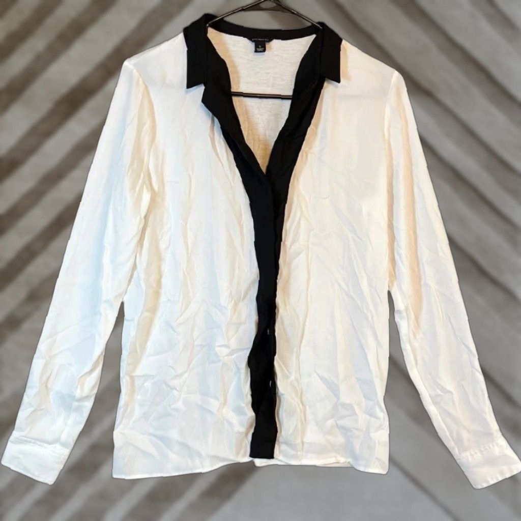 Ann Taylor Ann Taylor Womens Blouse Button-Down White Black Collar Long Sleeve Sheer Small Regular Size S / US 4 / IT 40 - 1 Thumbnail