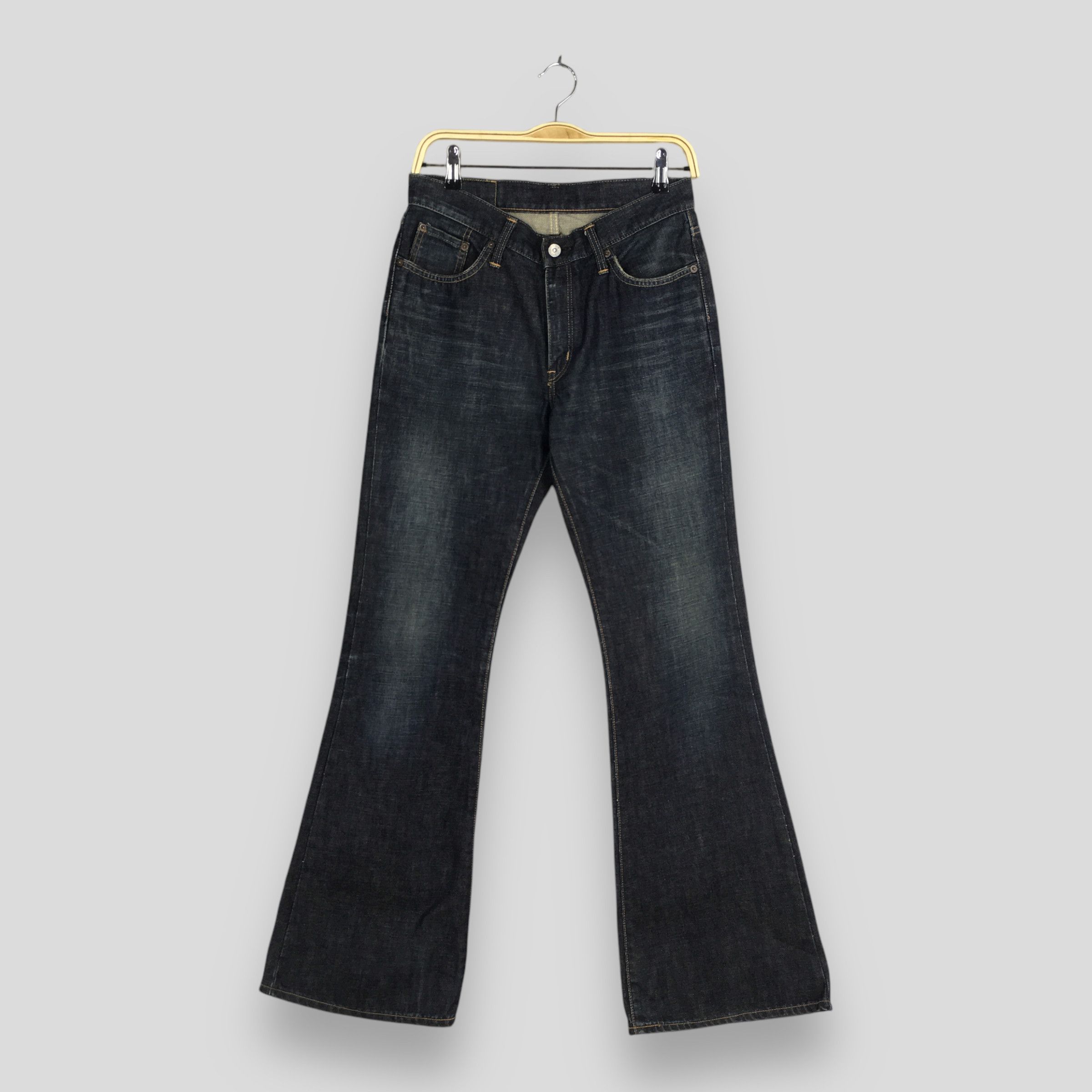 Edwin Size 28x32.5 Vintage Edwin Black Flared Jeans S1595 Size US 28 / EU 44 - 1 Thumbnail