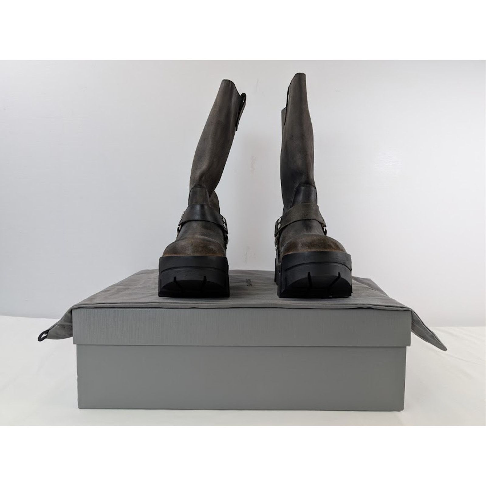 Balenciaga o1rshd1 Q:2 / Bulldozer Harness Boots in Faded Black Size US 8 / EU 41 - 18 Thumbnail