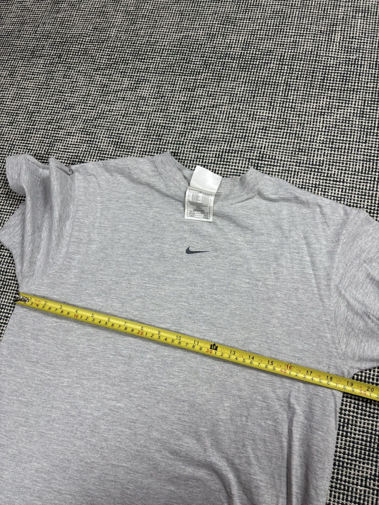 Nike Vintage 90s Nike tuned air tn center swoosh rare tee t-shirt Size US S / EU 44-46 / 1 - 3 Thumbnail