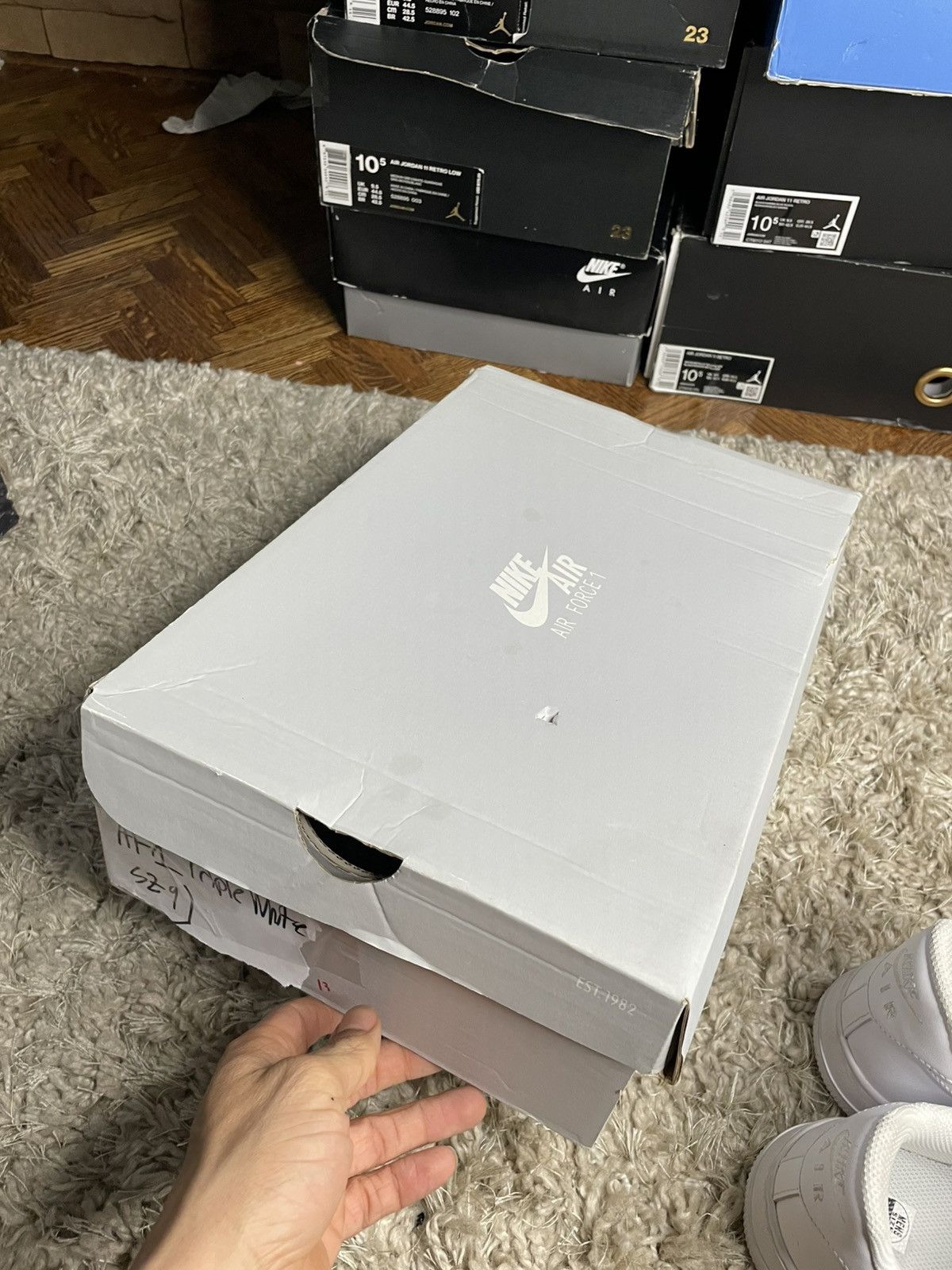 Nike Nike Air Force 1 Triple White Size US 9 / EU 42 - 12 Thumbnail