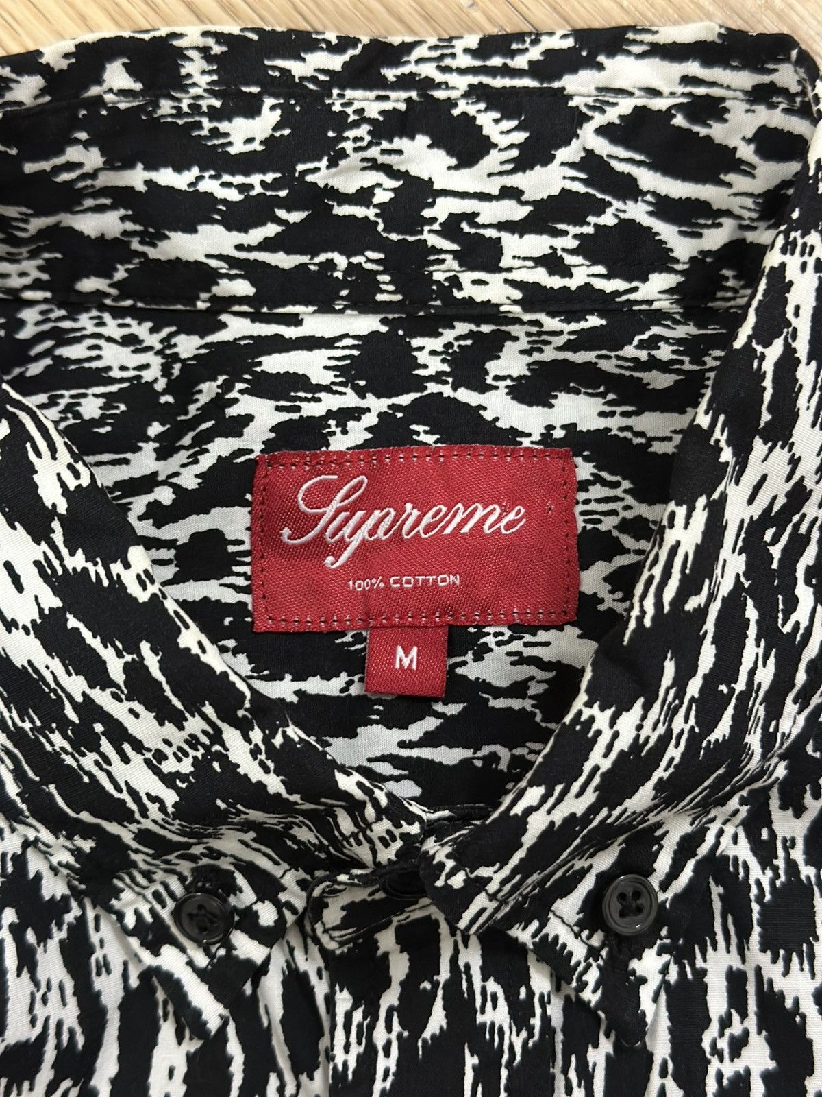 Supreme Rare And Beautiful Supreme SS13 Leopard Shirt Size US M / EU 48-50 / 2 - 8 Thumbnail