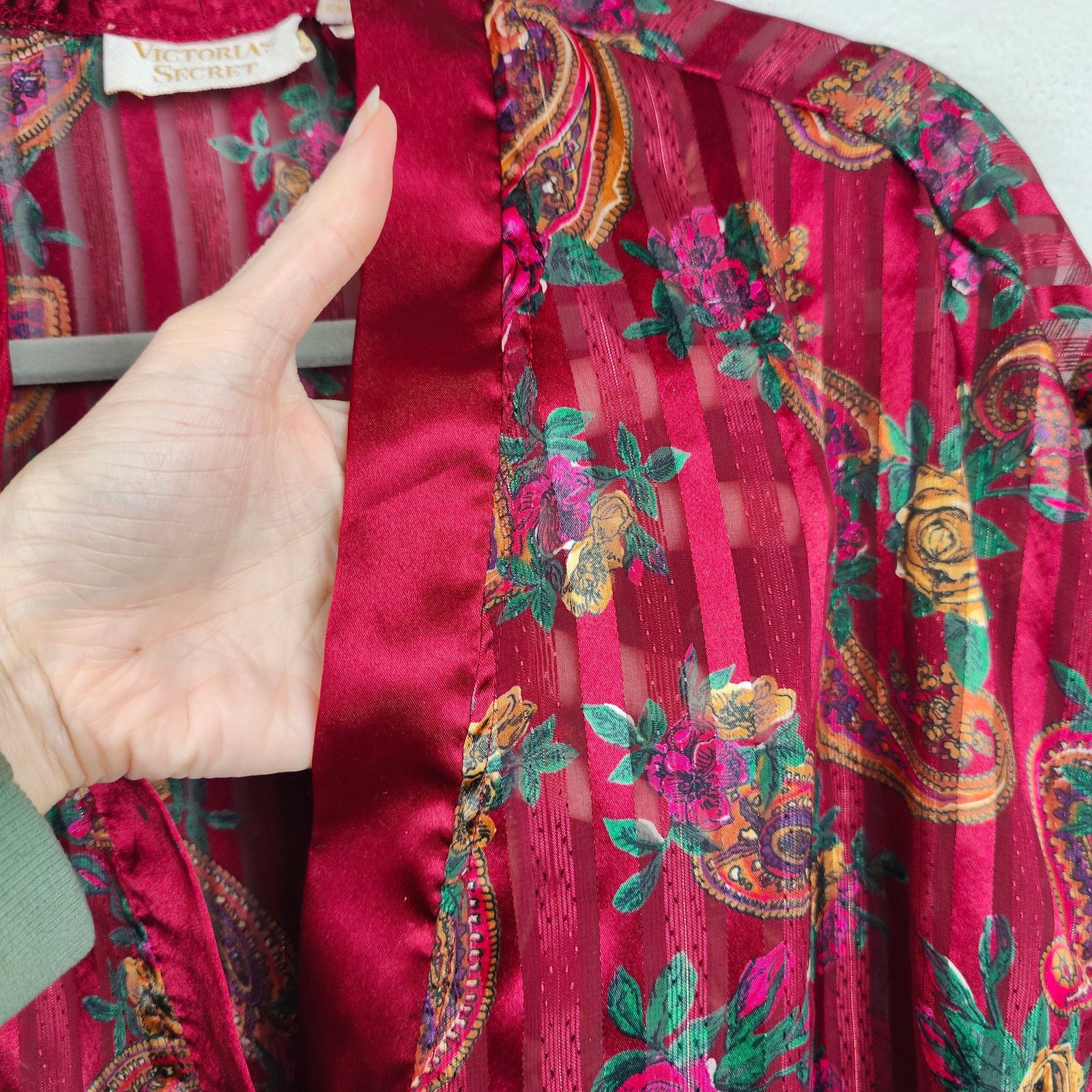 Victoria's Secret Vintage Victoria's Secret Satin Top Gold Label Red Silky Size M / US 6-8 / IT 42-44 - 4 Thumbnail