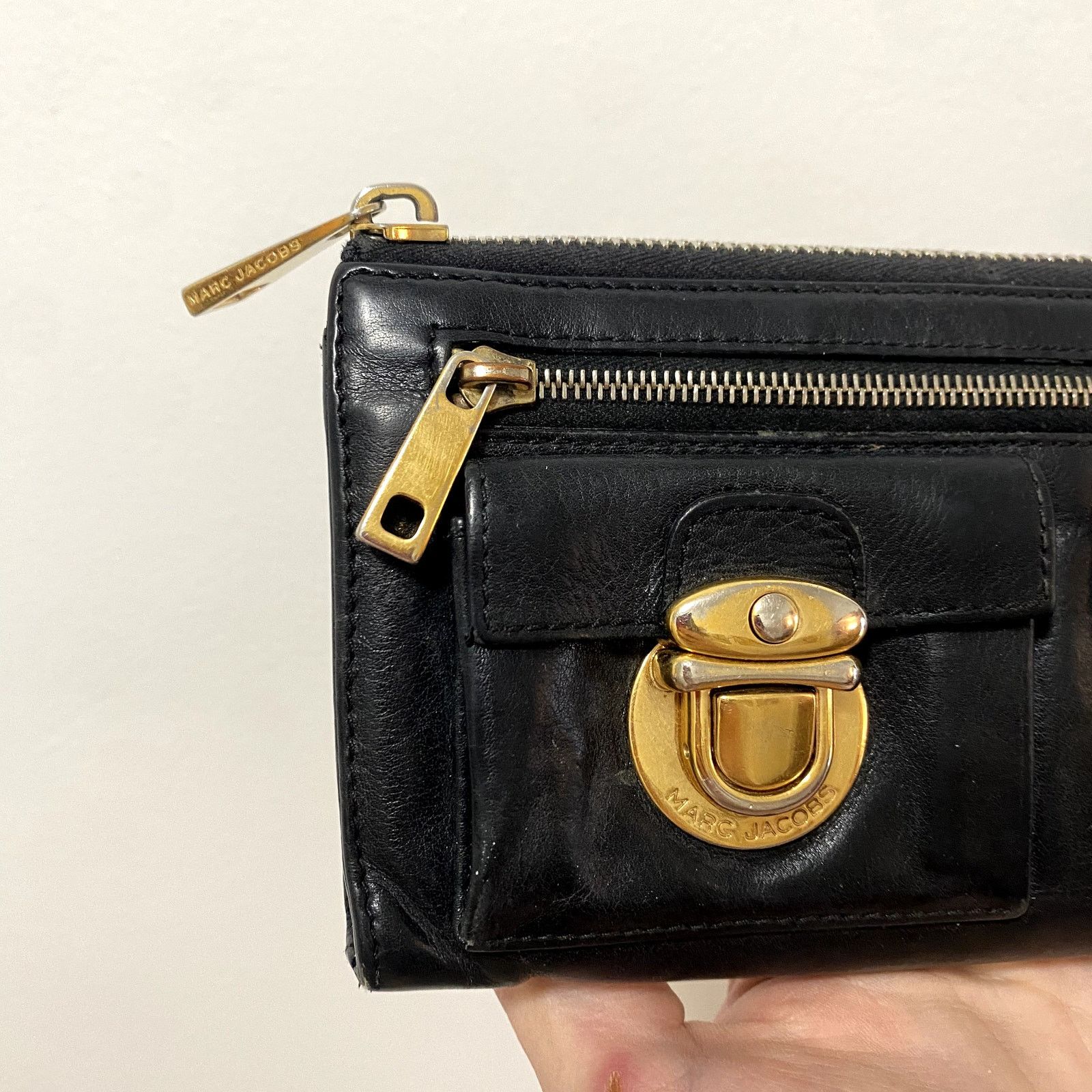 Marc Jacobs Marc Jacobs Black Leather Wallet Gold Hardware Made In Italy Size ONE SIZE - 3 Thumbnail