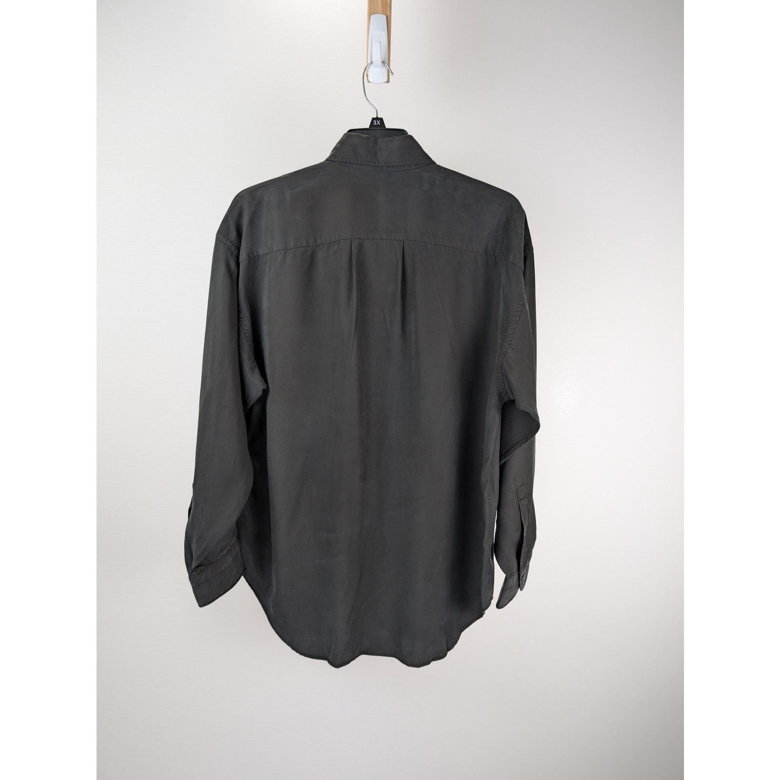 o1rshd1 Button Up Shirt in Black