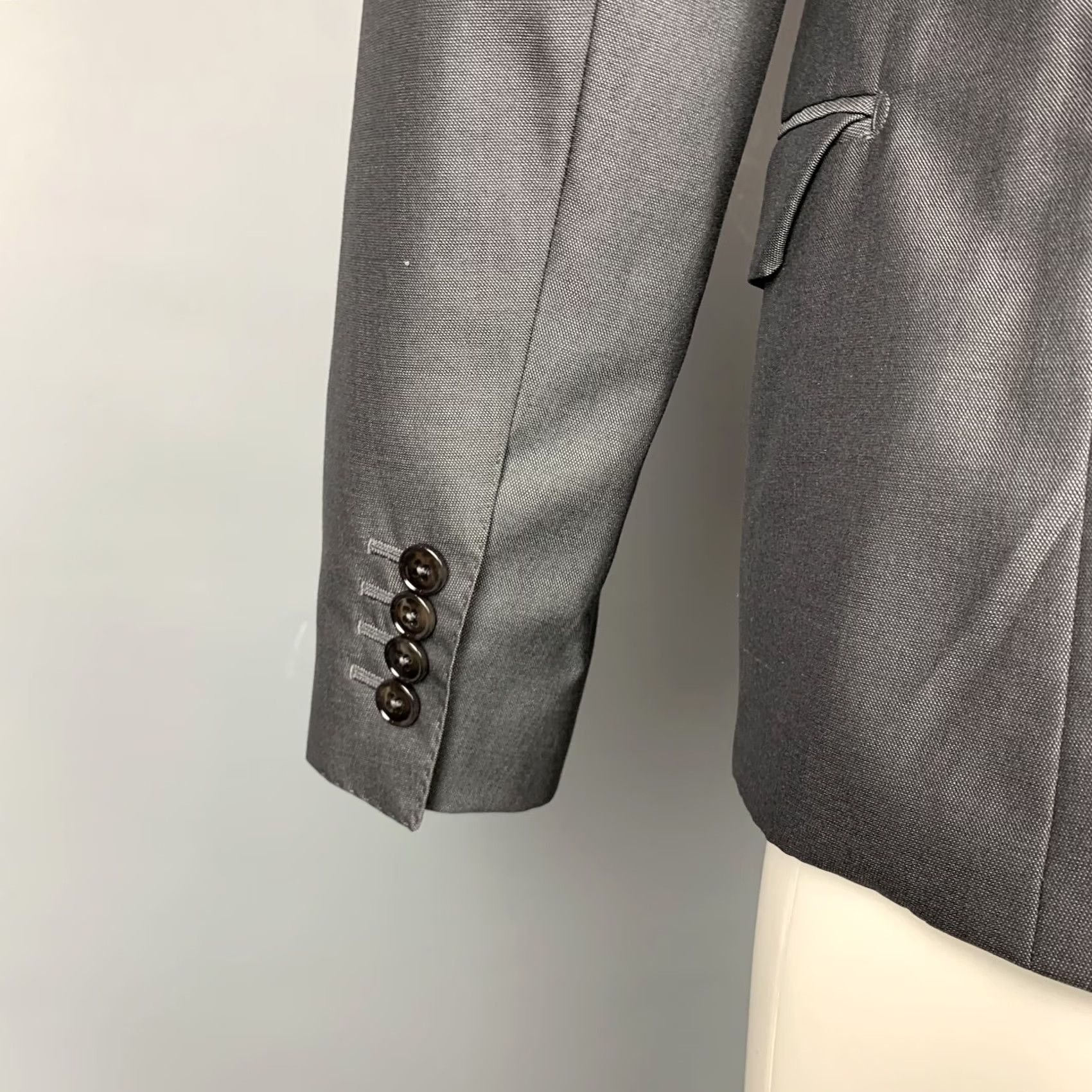 Dolce & Gabbana DOLCE & GABBANA Size 38 Grey Charcoal Wool Silk Peak Lapel Sport Coat Size US XXS / EU 40 - 4 Thumbnail