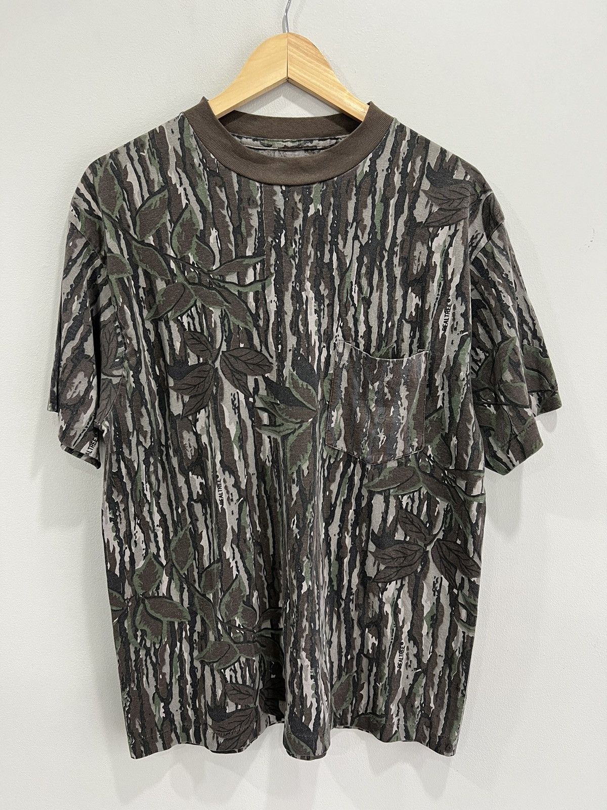 Vintage Vintage Camo Real Tree tee shirt mossy oak Size US L / EU 52-54 / 3 - 1 Thumbnail