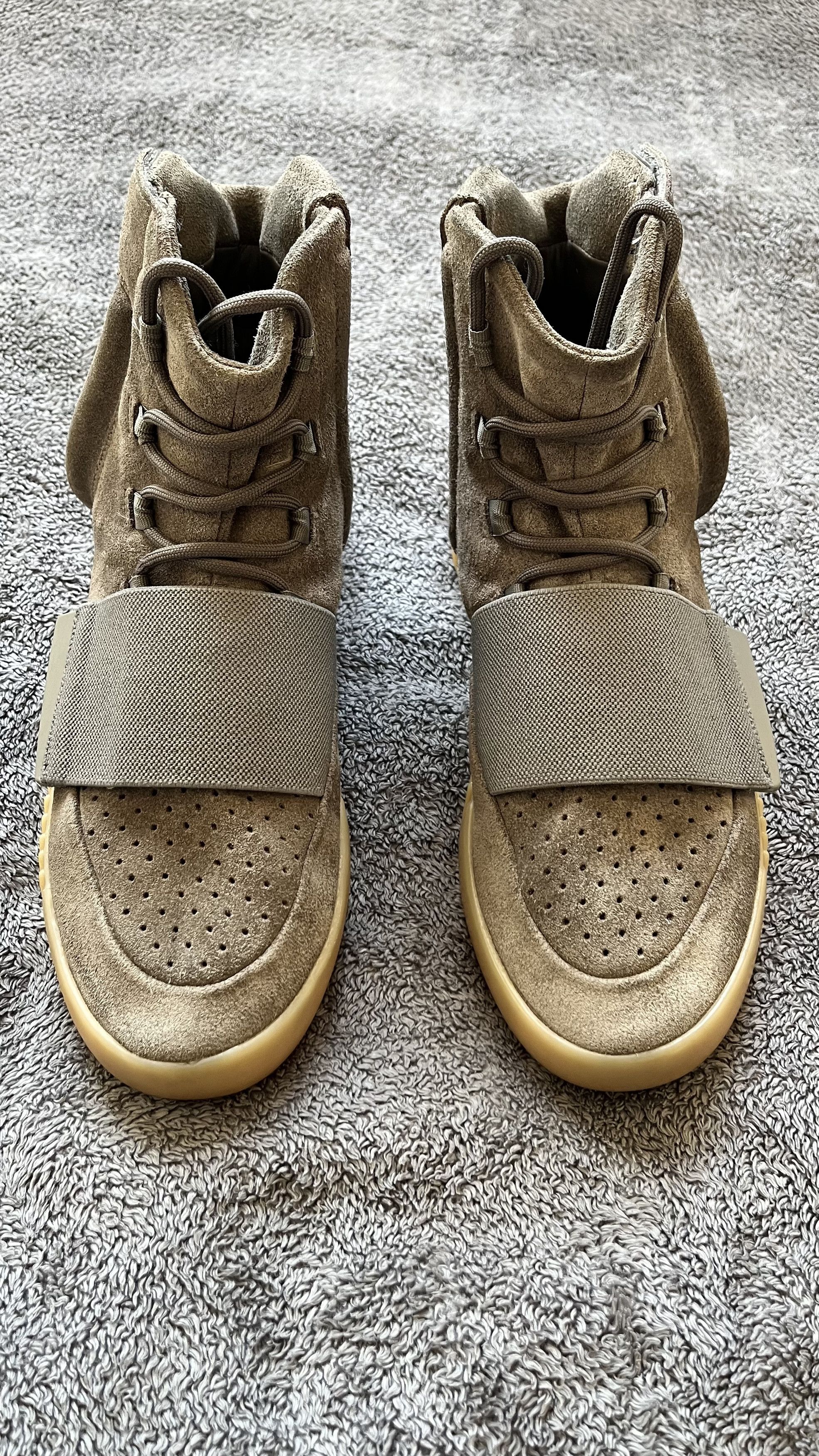 Yeezy Yeezy 750 Light Grey Gum Glow In The Dark Size US 9 / EU 42 - 4 Thumbnail