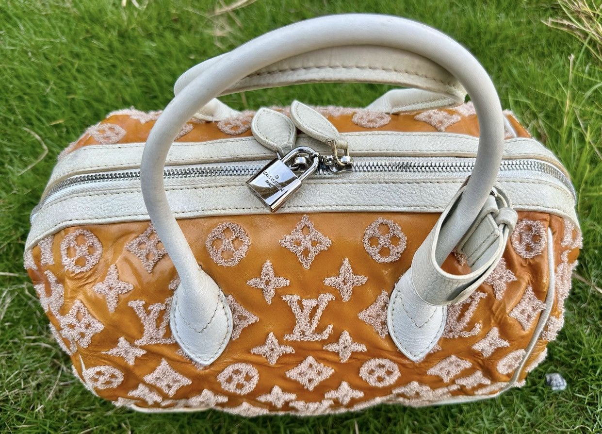 Louis Vuitton Louis Vuitton Monogram Bouclettes Patent Lambskin Speedy Bag Size ONE SIZE - 5 Thumbnail