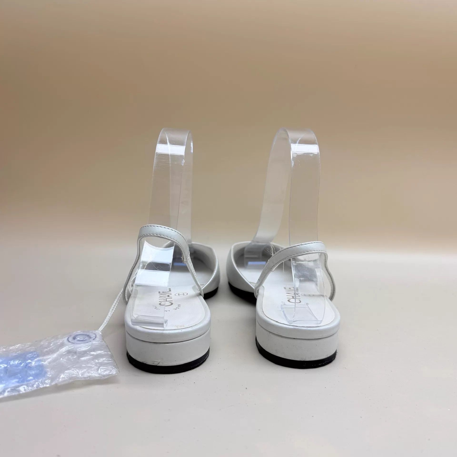 Chanel CHANEL Black & White CC Slingback 36 95 New Size US 5.5 / IT 35.5 - 3 Thumbnail