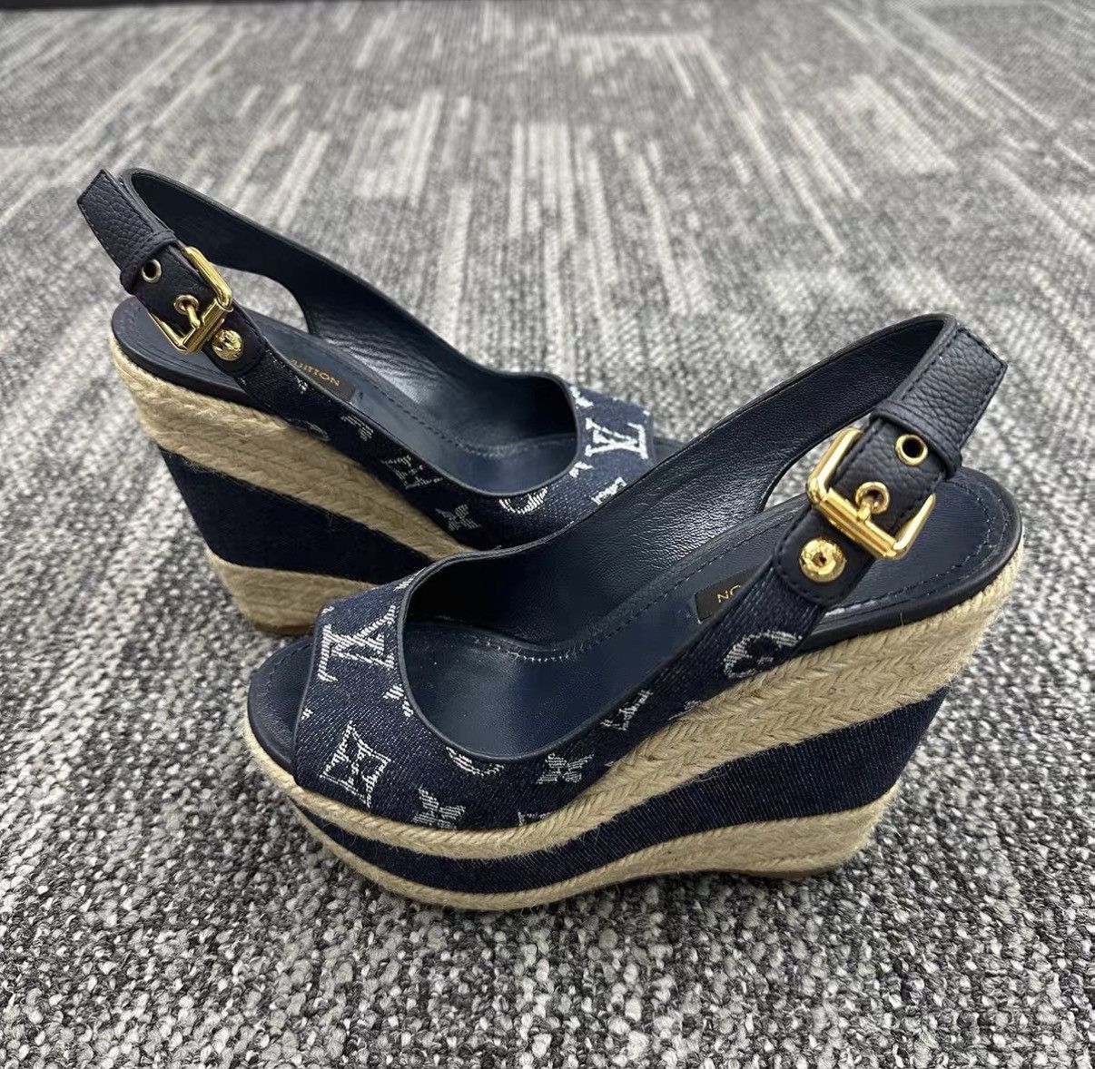 Louis Vuitton Louis Vuitton Monogram Denim Wedge Sandals J42 Size US 6 / IT 36 - 4 Thumbnail