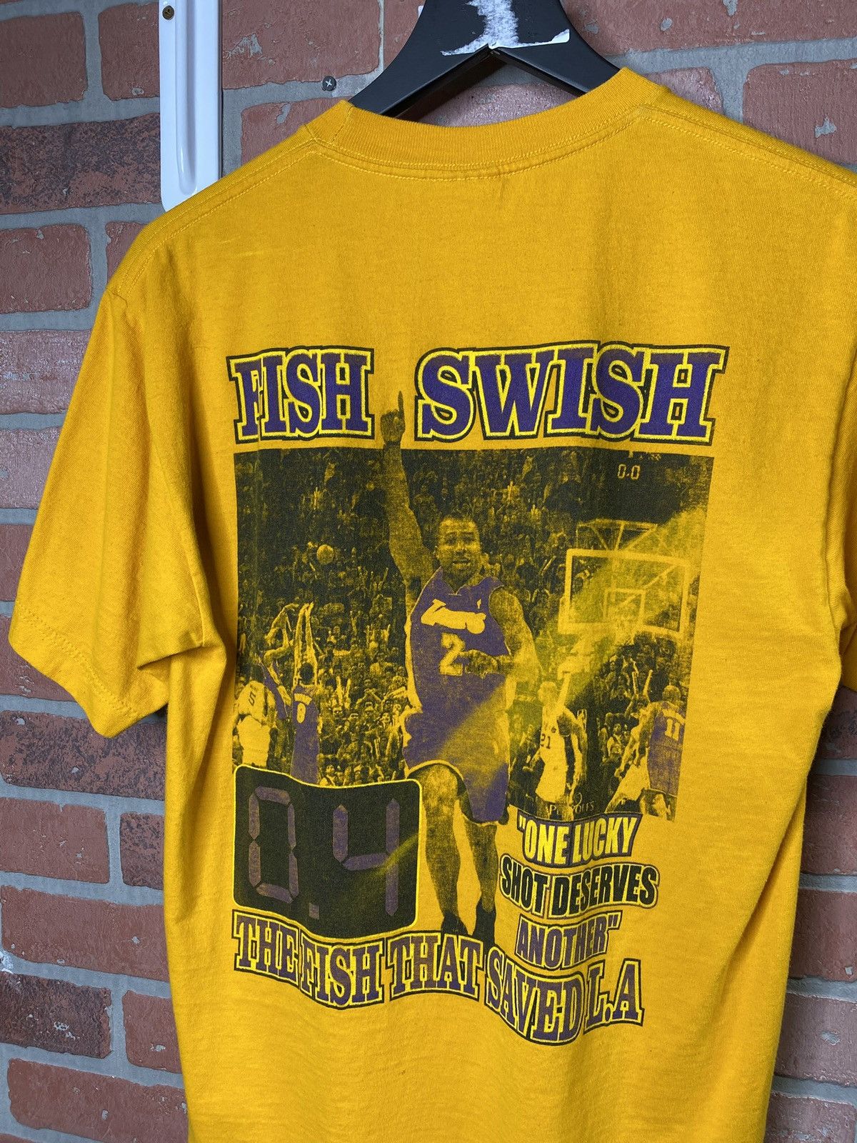 Vintage Vintage 2004 Lakers NBA Finals T-Shirt Vtg Kobe Tee Medium Size US M / EU 48-50 / 2 - 5 Thumbnail