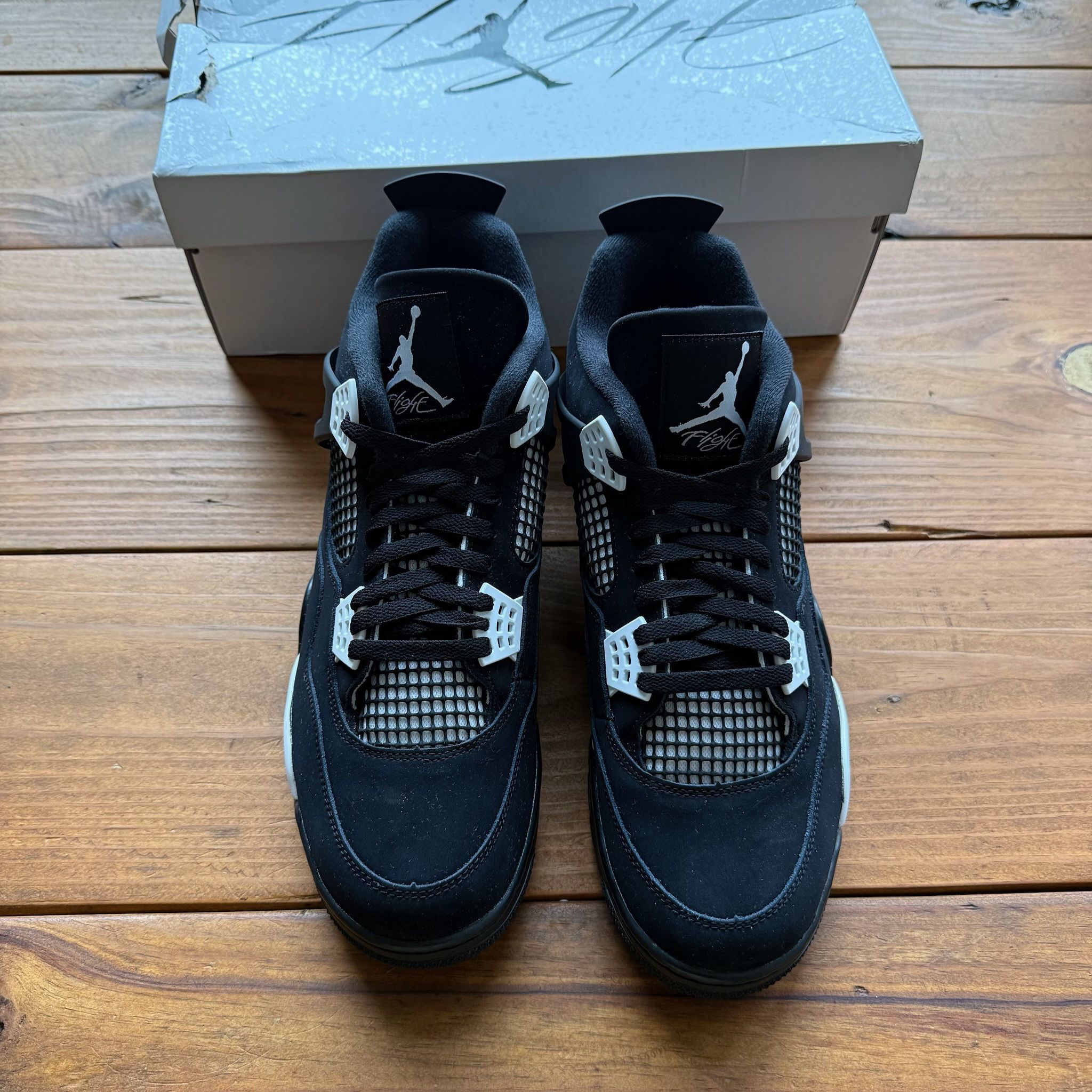 Jordan Brand Size 13 - Jordan 4 Retro 'White Thunder' (Damaged Box) Size US 13 / EU 46 - 4 Thumbnail