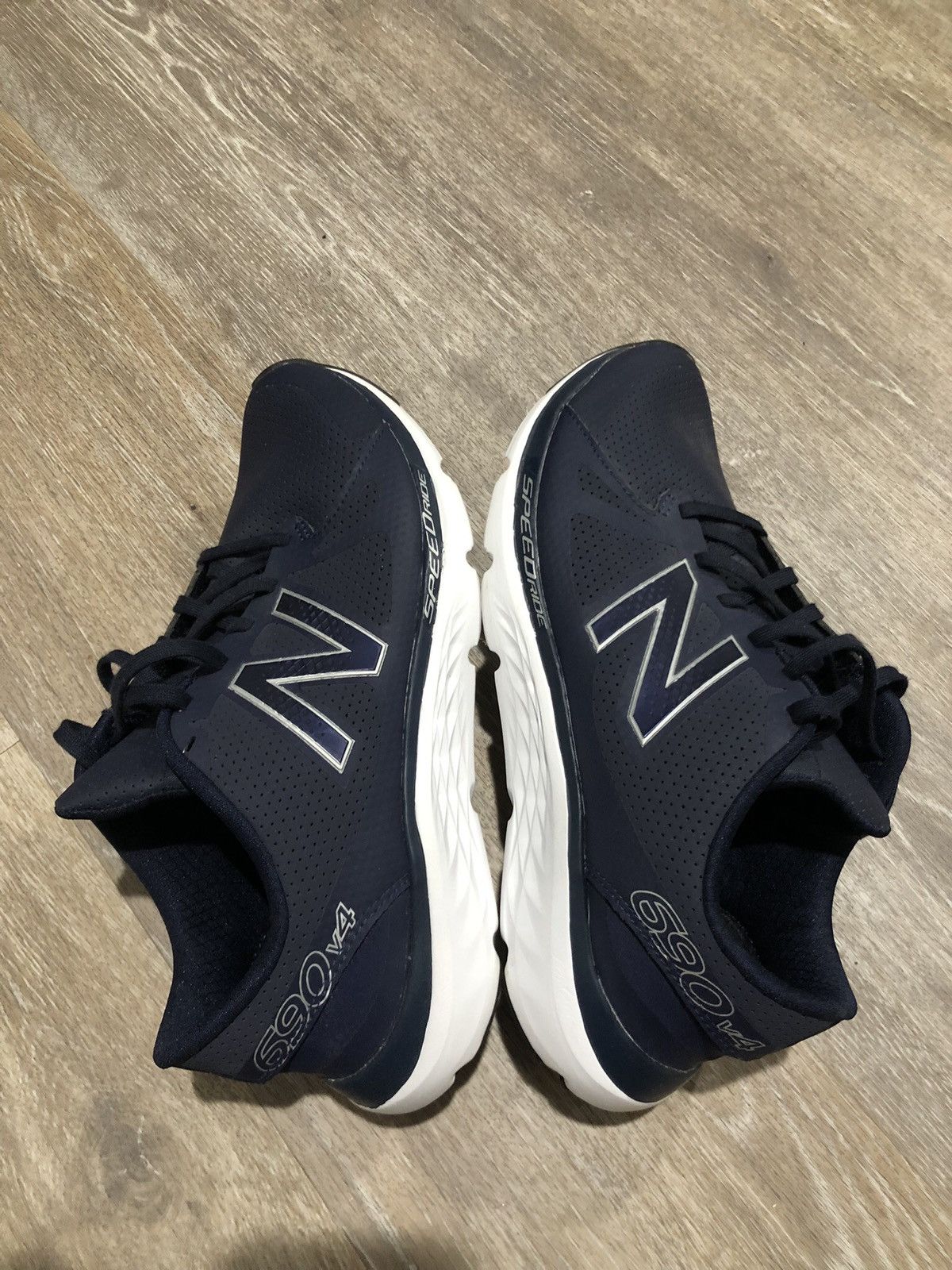 New Balance New Balance 690v4 SpeedRide Trail Running Shoes Mens 9.5 Size US 9.5 / EU 42-43 - 11 Thumbnail