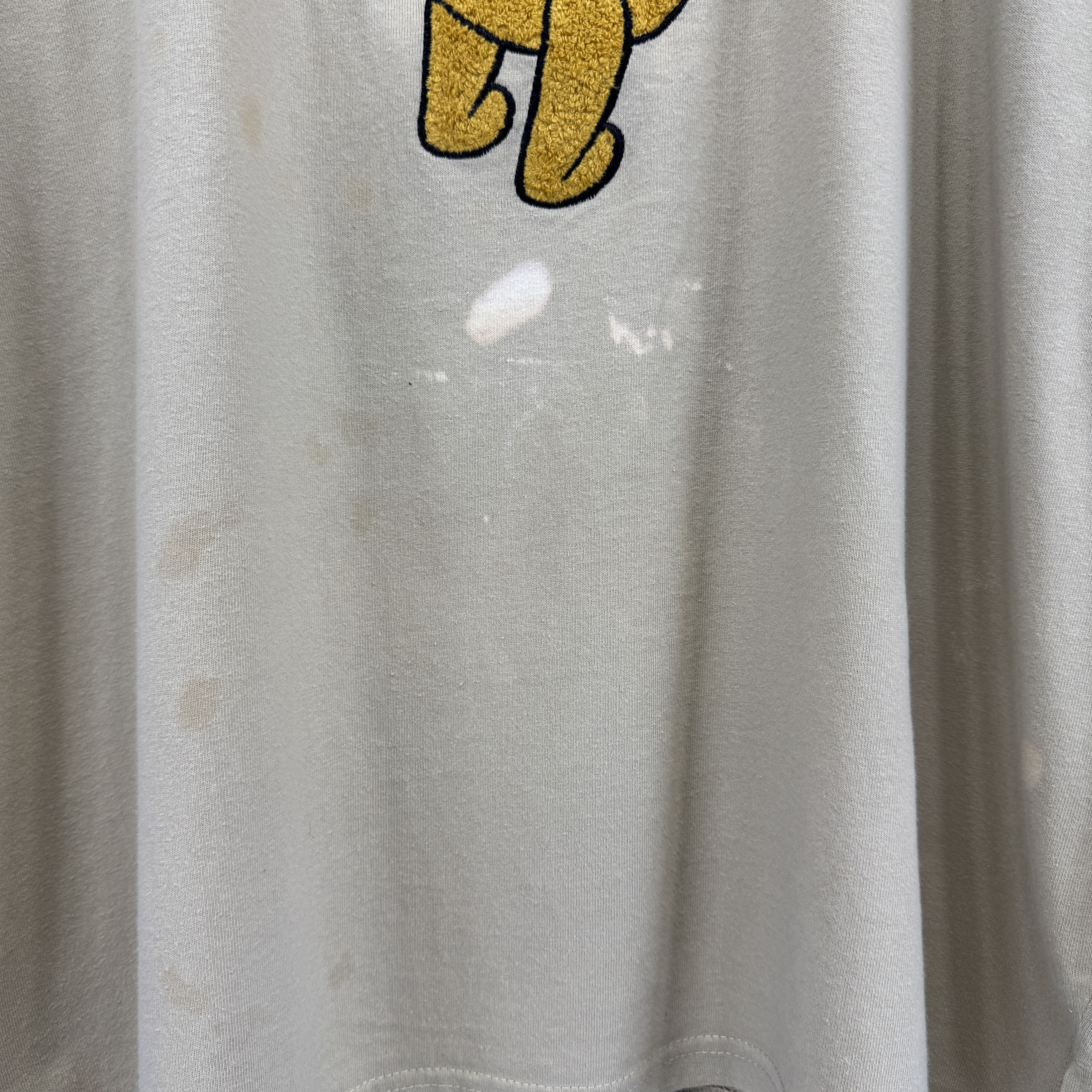 Vintage Vintage Disney Winnie The Pooh Bees Sunfaded Tshirt Size US L / EU 52-54 / 3 - 4 Thumbnail