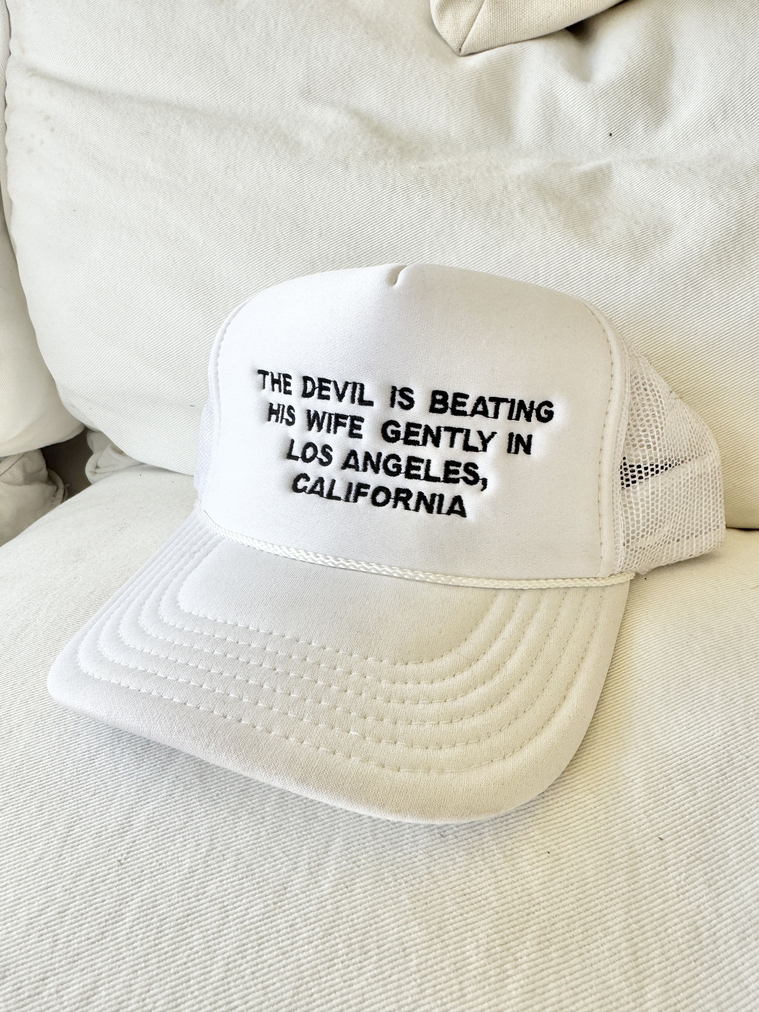 Vintage The Devil Is Beating His Wife Trucker Size ONE SIZE - 1 Thumbnail