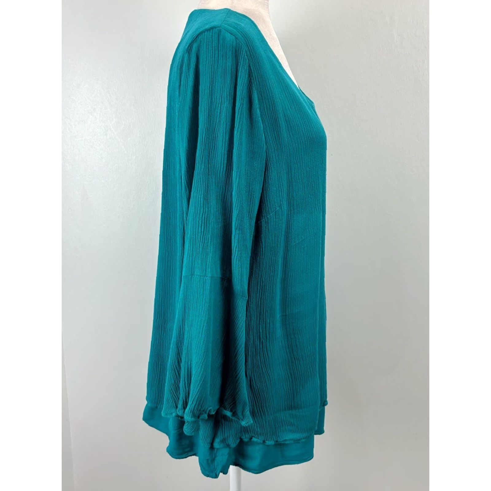 Soft Surroundings Soft Surroundings M Teal Green Blouse Layered Bell Sleeve Crepe Stretch Top Size XL / US 12-14 / IT 48-50 - 4 Thumbnail