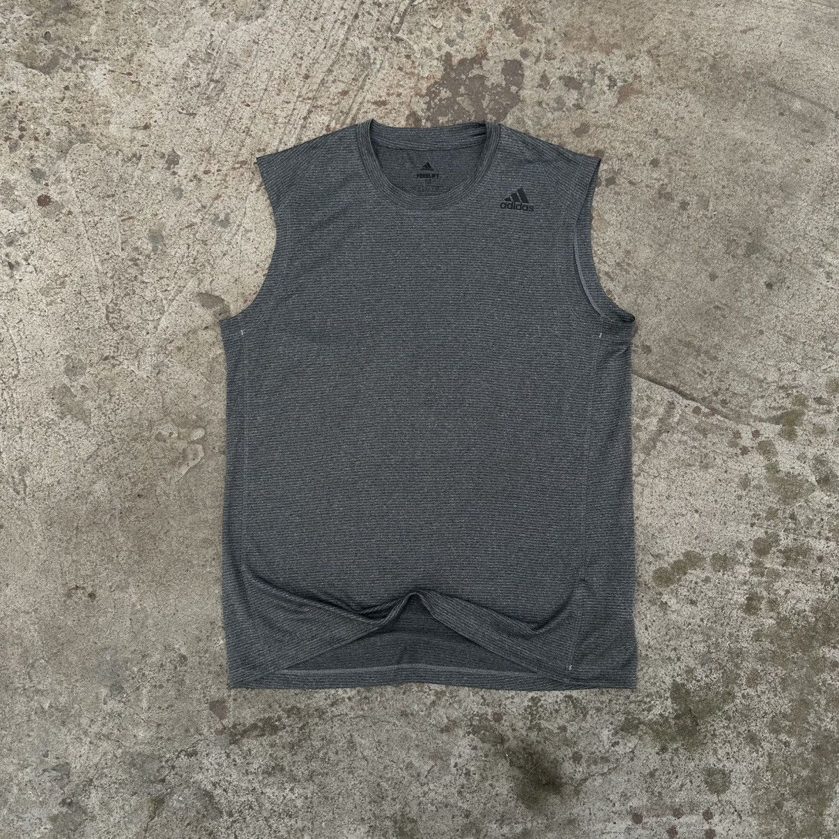 Adidas Vintage Adidas Free-lift Tank Top Sleeveless Sport-wear Size US M / EU 48-50 / 2 - 1 Thumbnail