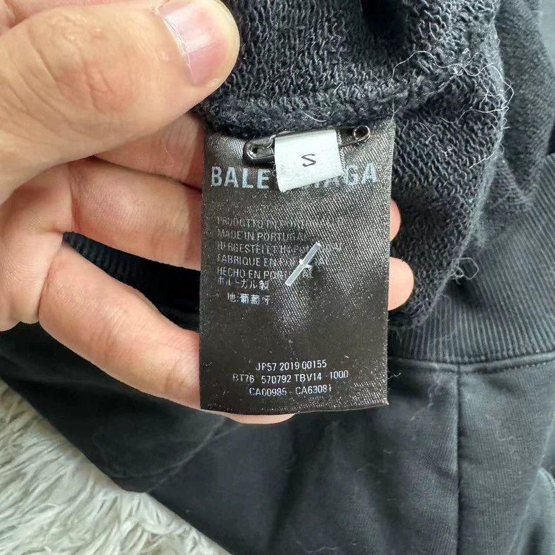 Balenciaga Balenciaga Cola Sweater 2504-Nextarrow Size US S / EU 44-46 / 1 - 5 Thumbnail