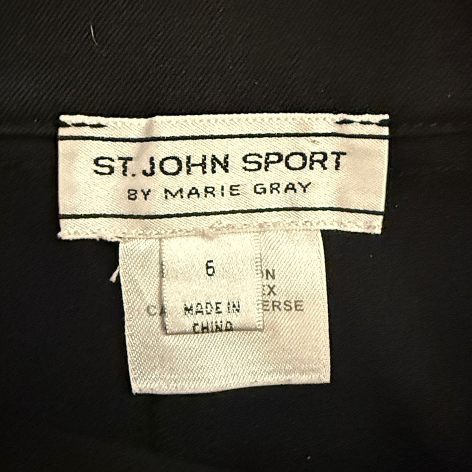 St. John St. John Black Trousers with Gold Zipper Detail Size 28" / US 6 / IT 42 - 6 Thumbnail