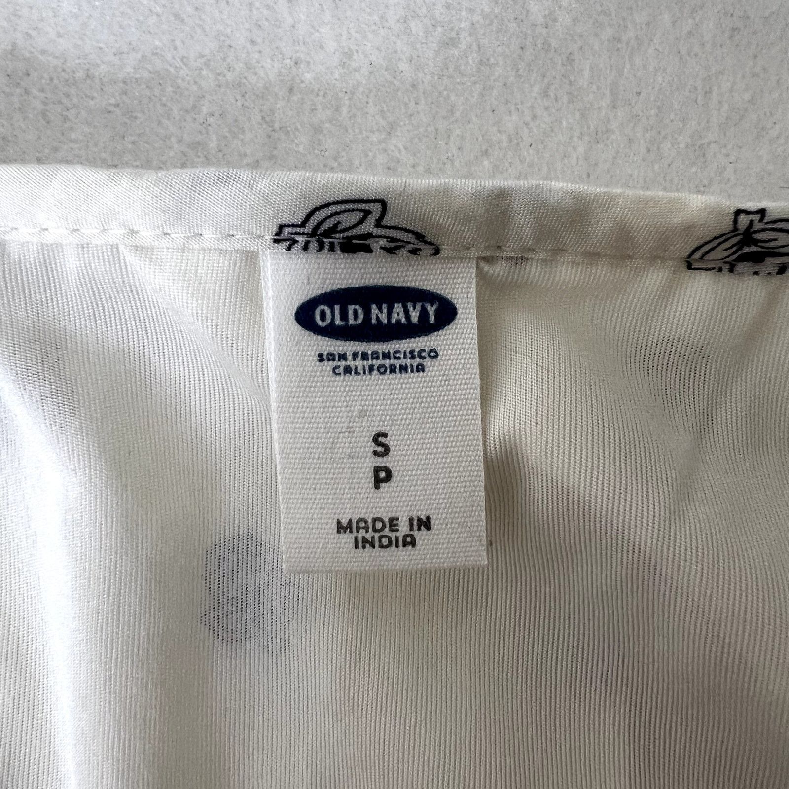 Old Navy Old Navy White Floral Fit and Flare Midi Dress Size S / US 4 / IT 40 - 6 Thumbnail