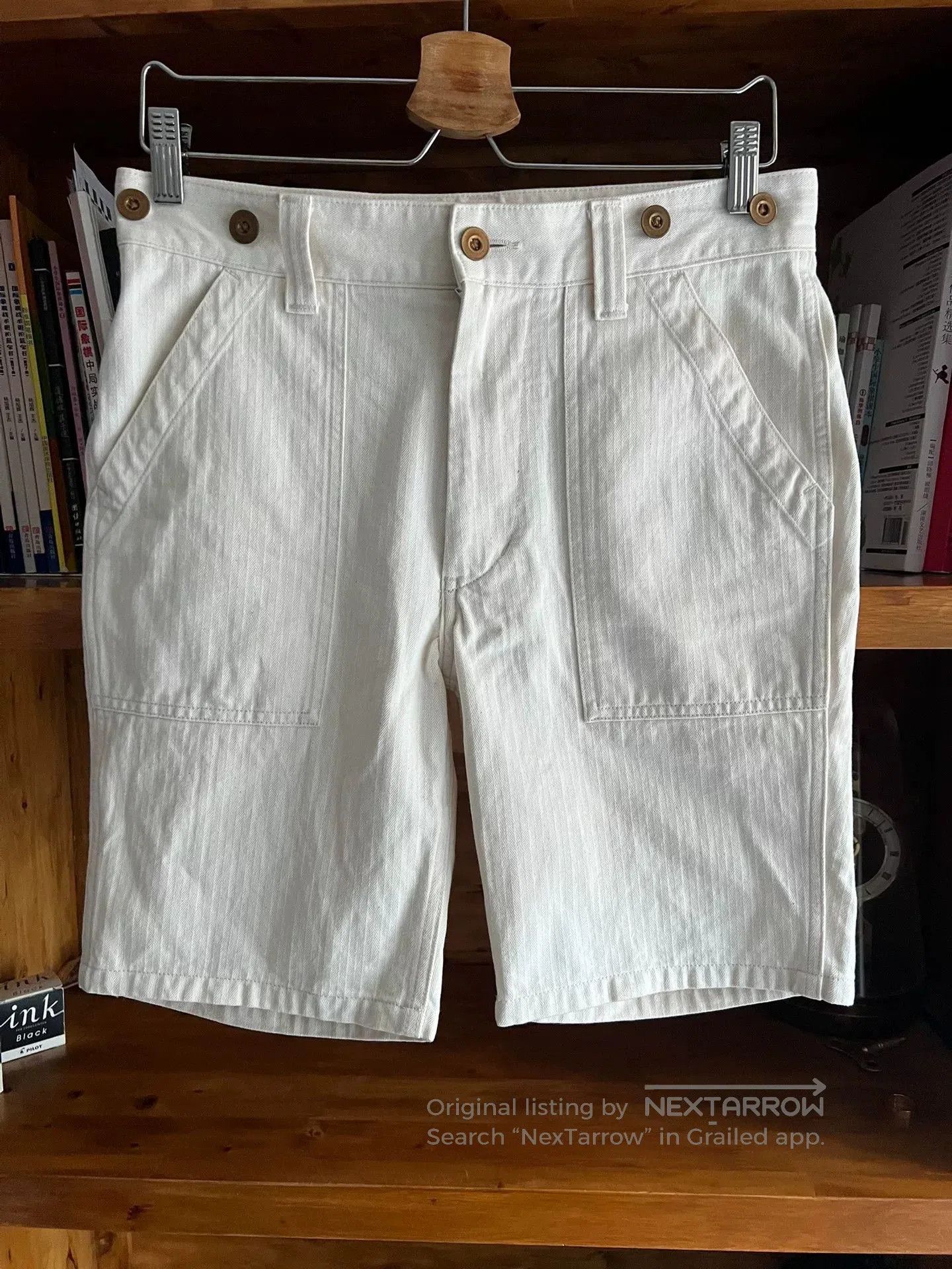 Nigel Cabourn Nigel Cabourn White Herringbone Cargo Shorts. Size US 32 / EU 48 - 1 Thumbnail