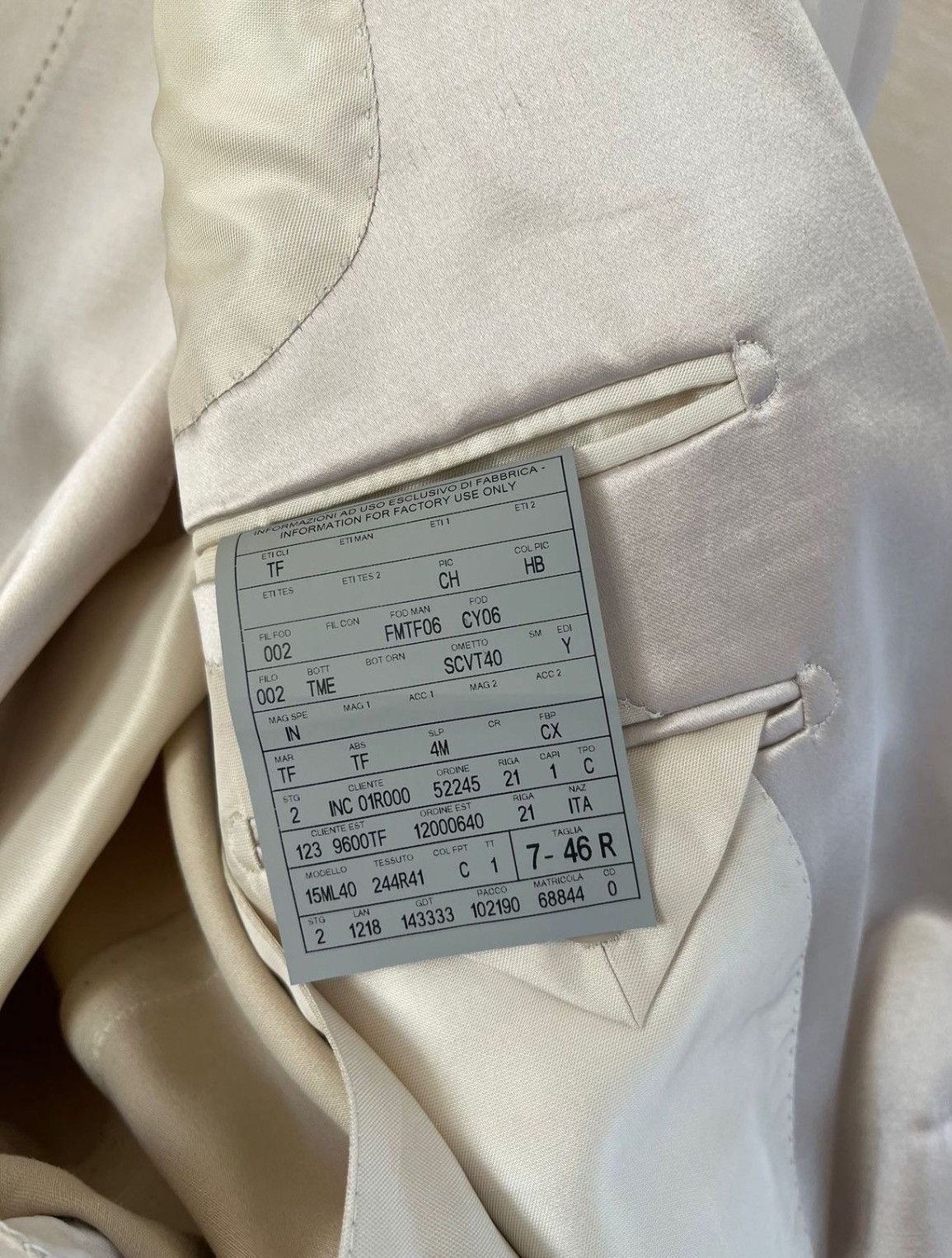Tom Ford Suits in Cream White Color Size US S / EU 44-46 / 1 - 6 Thumbnail