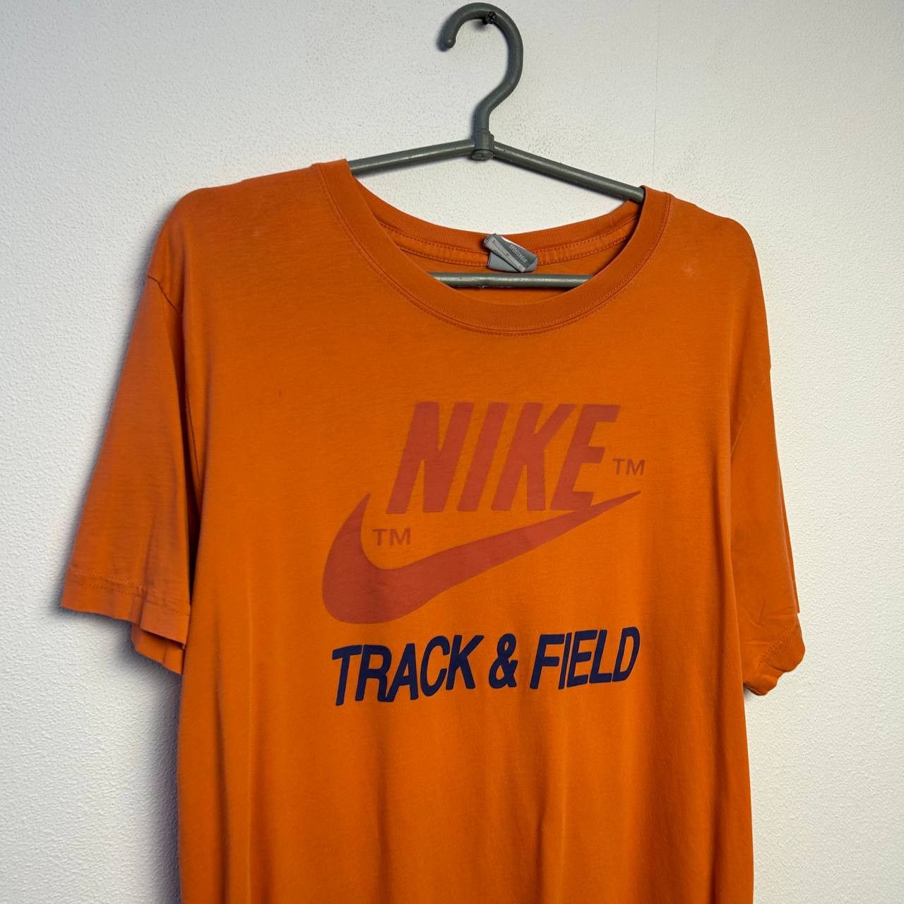 Nike Vintage Nike Sportswear big logo 90s streetwear tee Size US L / EU 52-54 / 3 - 2 Thumbnail