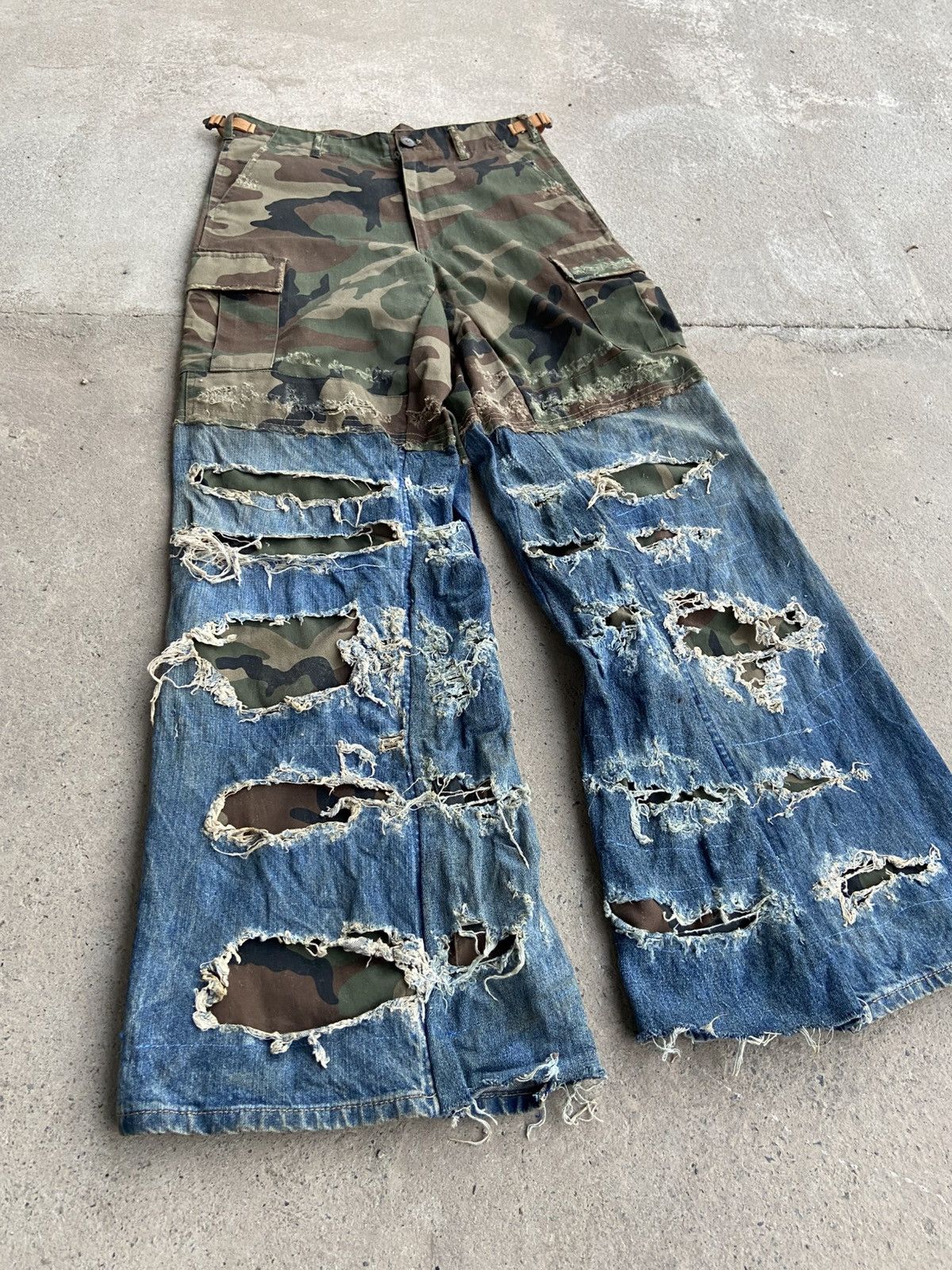 Japanese Brand × Vintage 1of1 Camo patchwork denim jeans with distressed details Size US 32 / EU 48 - 4 Thumbnail