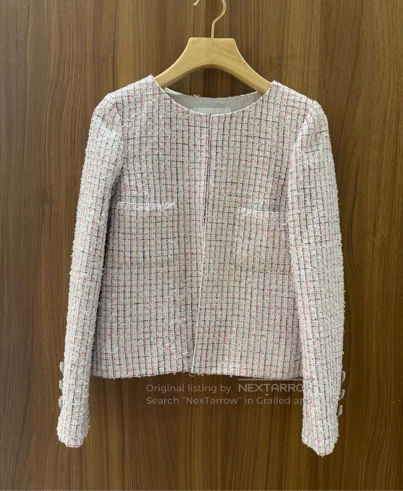 Chanel Chanel Light pink plaid tweed coat Size XS / US 0-2 / IT 36-38 - 1 Thumbnail