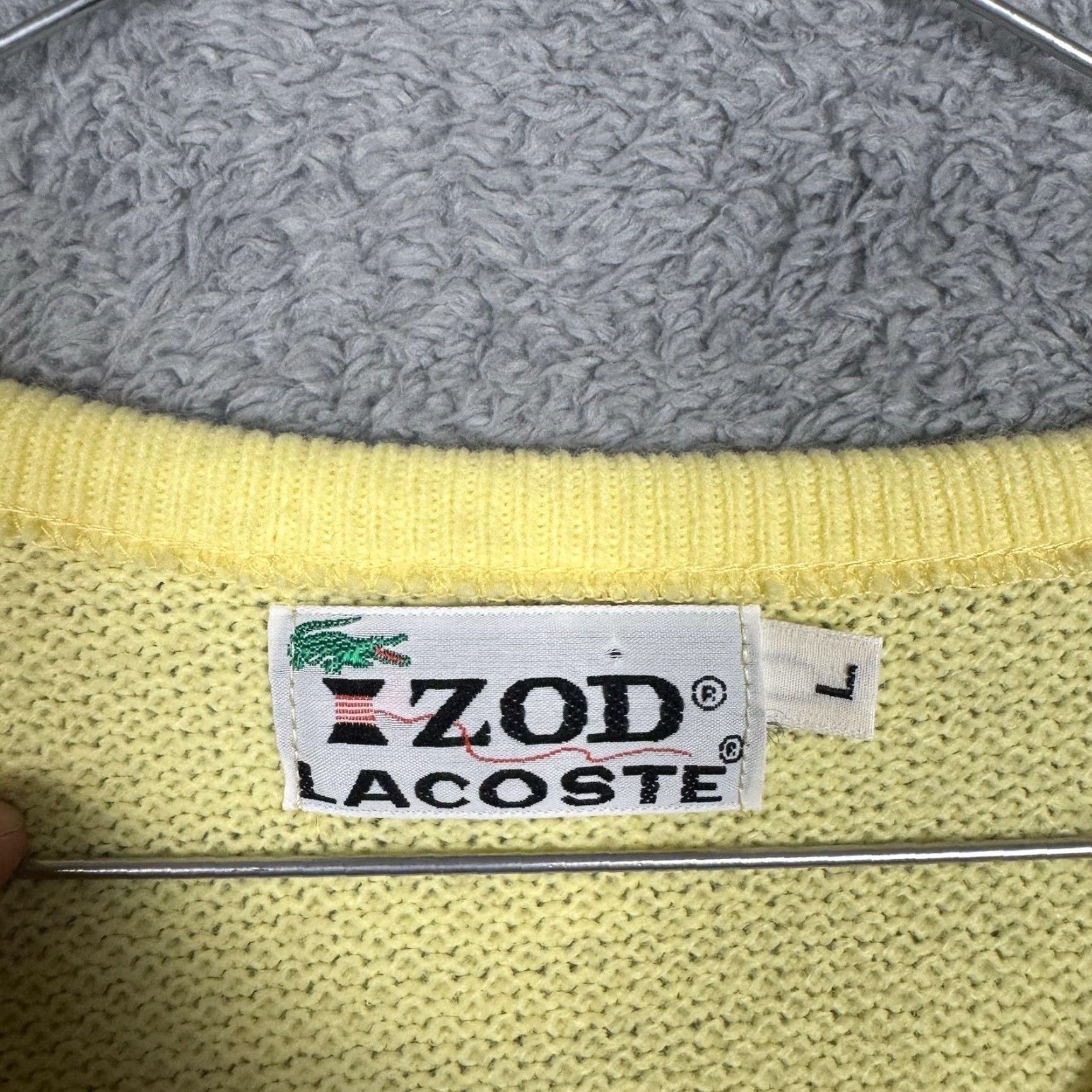 Izod VINTAGE Izod Lacoste Sweater Mens L Pullover V Neck Orlon Acrylic USA Made 80s Mens L Yellow Pullover Knit Logo 80s Mens Size US L / EU 52-54 / 3 - 5 Thumbnail