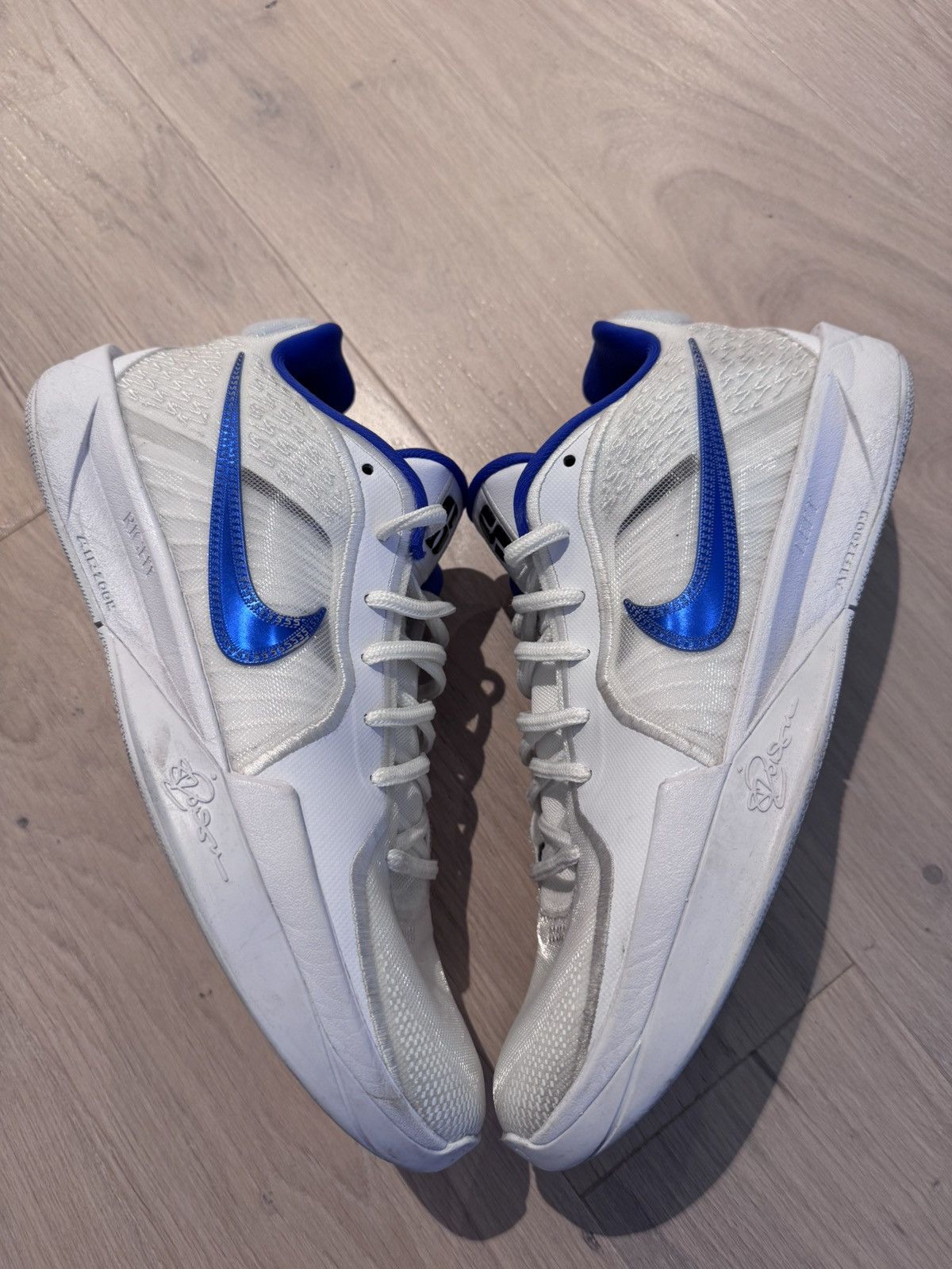 Nike Nike Sabrina 2 ID men size 9 white blue Size US 9 / EU 42 - 4 Thumbnail