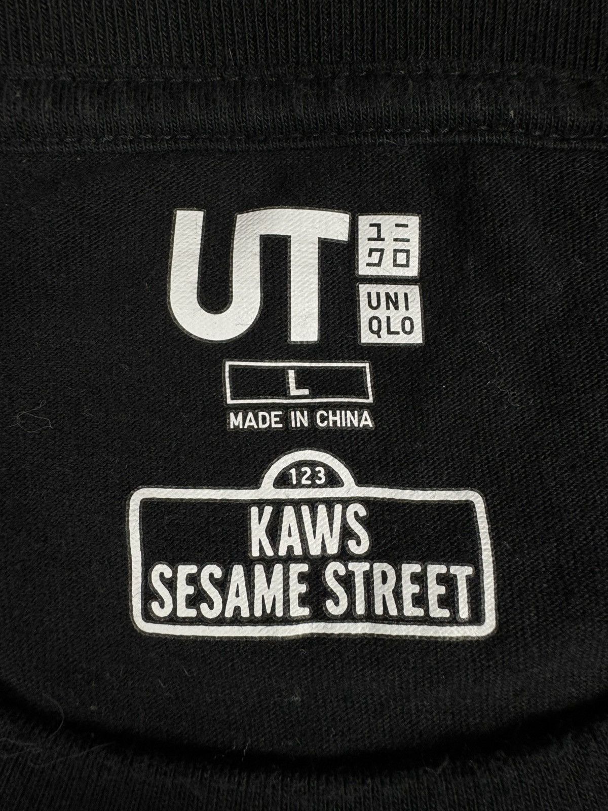 Kaws × Uniqlo Kaws x Uniqlo x Sesame Street graphic pocket tee artwork Size US L / EU 52-54 / 3 - 13 Thumbnail