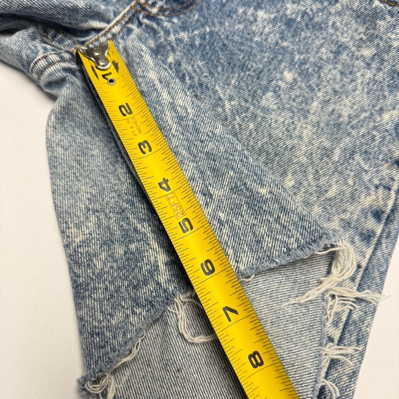 Levi's × Vintage Vintage Levis Denim Cut Off Acid Wash Shorts Womens 28x6 Size 25" / US 0 / IT 36 - 14 Thumbnail