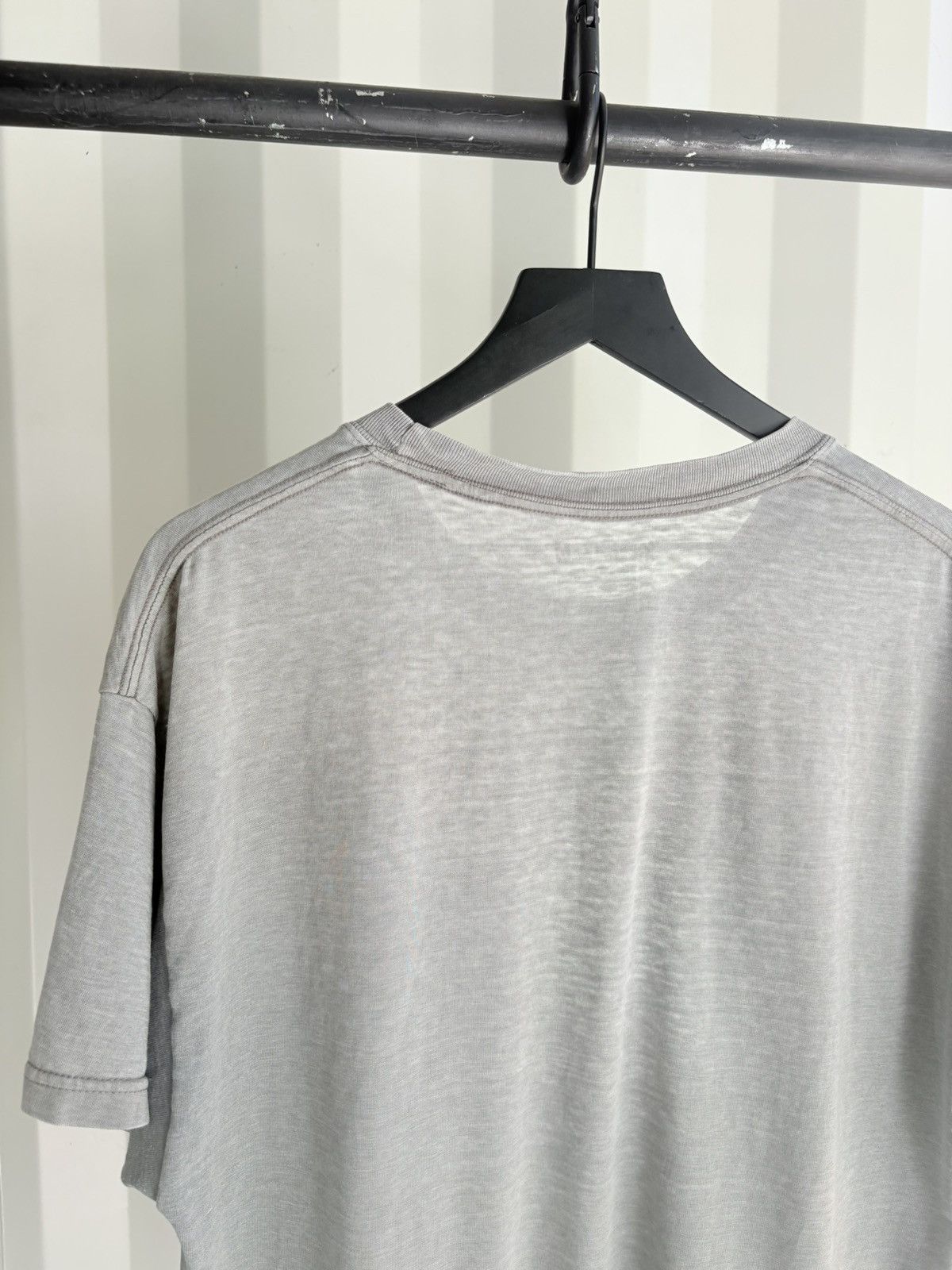 Vintage Vintage Blank Shirt Faded Distressed Grunge Paper Thin Size US XL / EU 56 / 4 - 6 Thumbnail