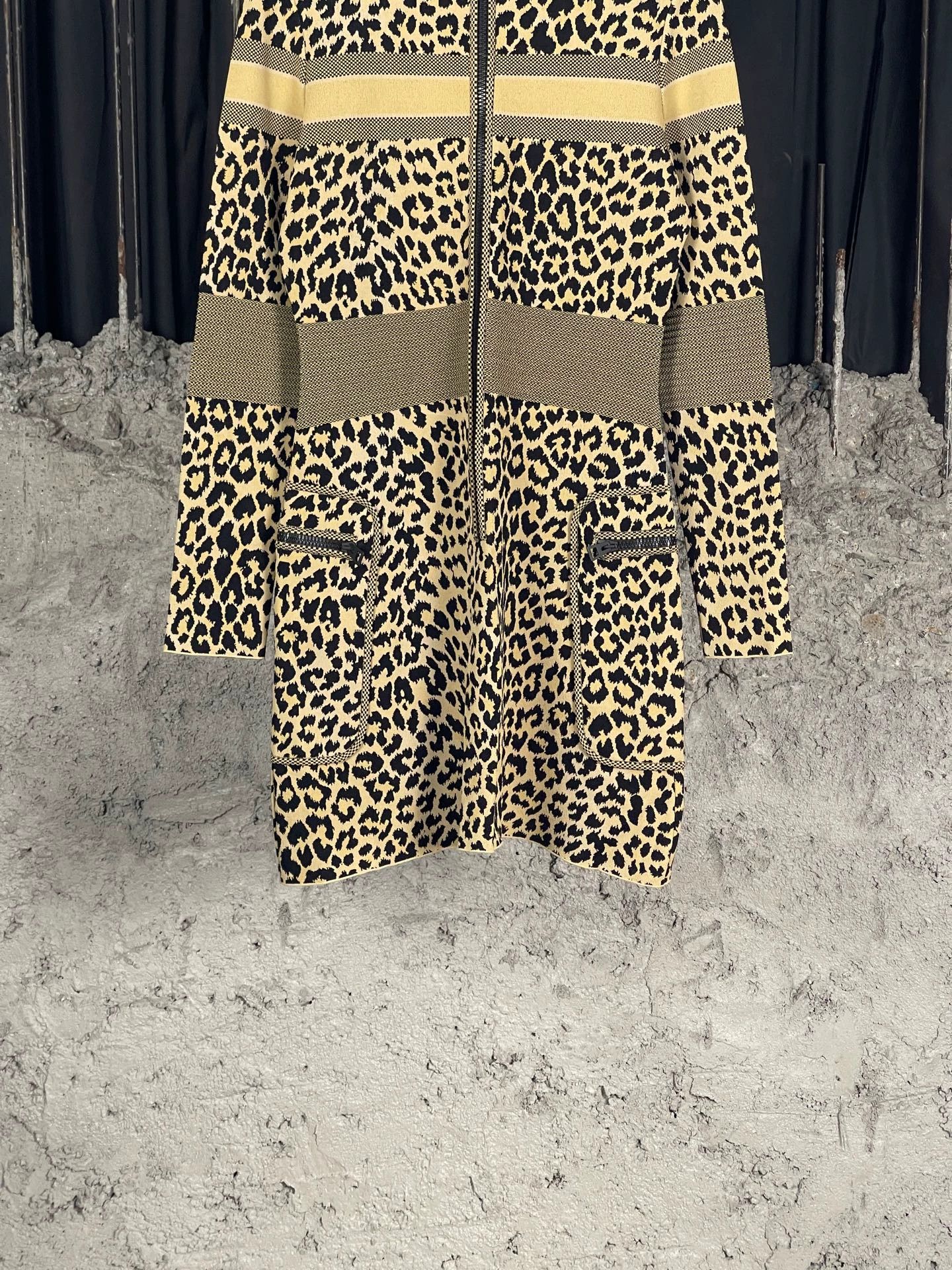 Dior Dior Leopard Print Zip-Up Dress Women's 38 New Size S / US 4 / IT 40 - 4 Thumbnail