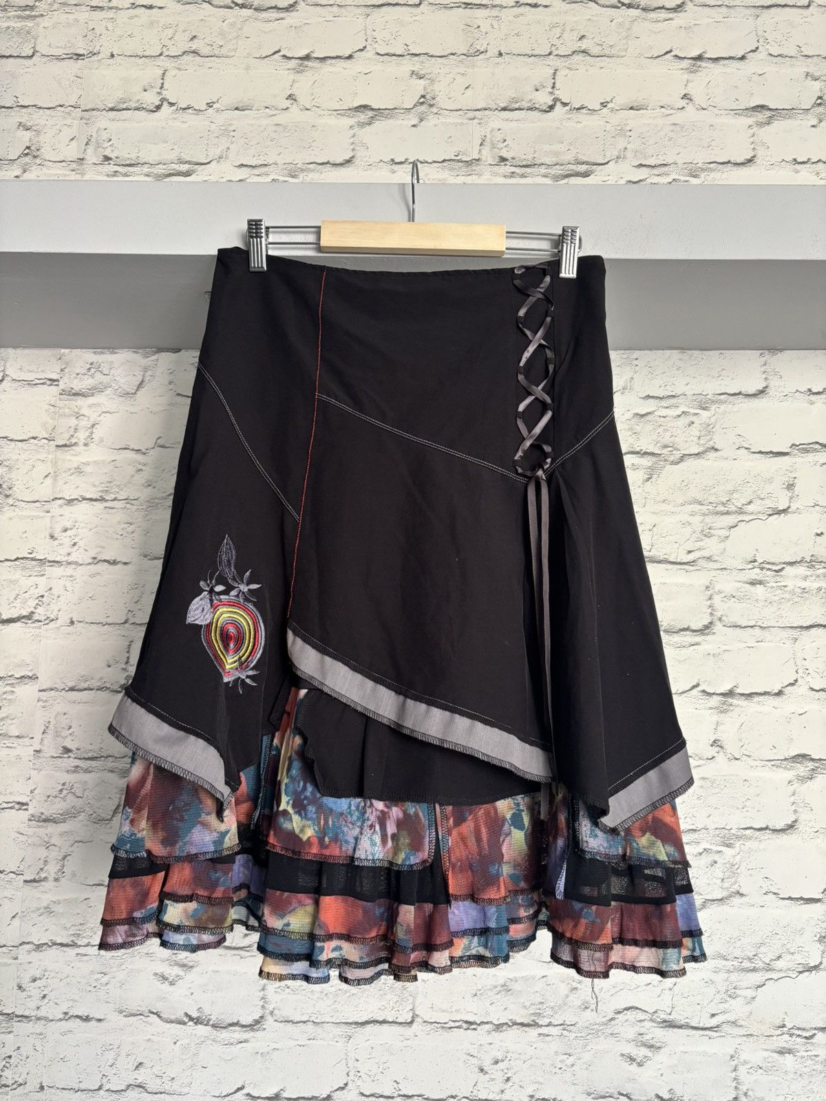 Joe Browns Vintage Joe Browns skirt M midi boho patterns embroidery Size 26" / US 2 / IT 38 - 5 Thumbnail