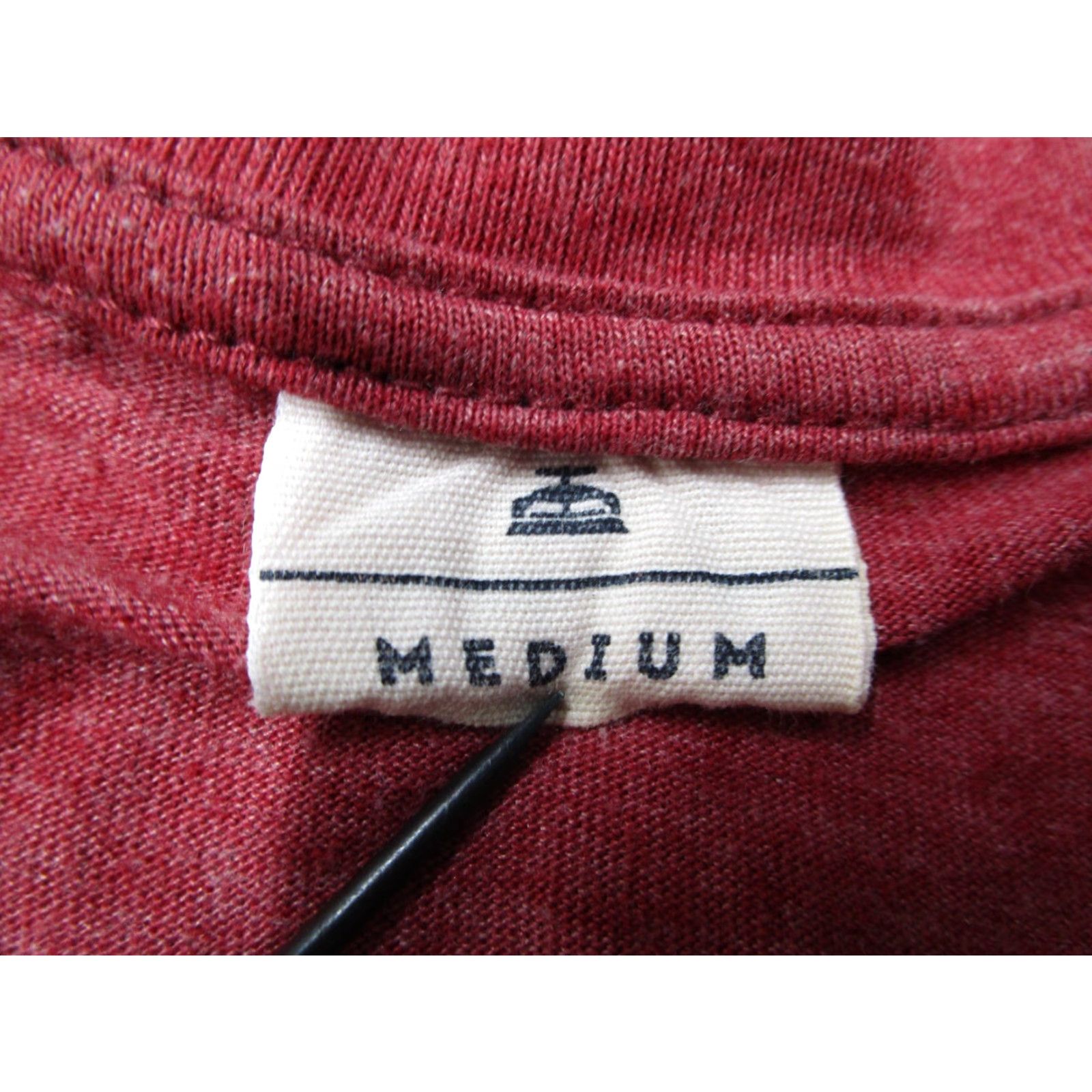 Vintage TYPOGRAPHIA Men's Medium Red Short Sleeve Crew Neck Shirt - Camera Graphic Tee - Classic Retro - Made in Portugal Size US M / EU 48-50 / 2 - 2 Thumbnail